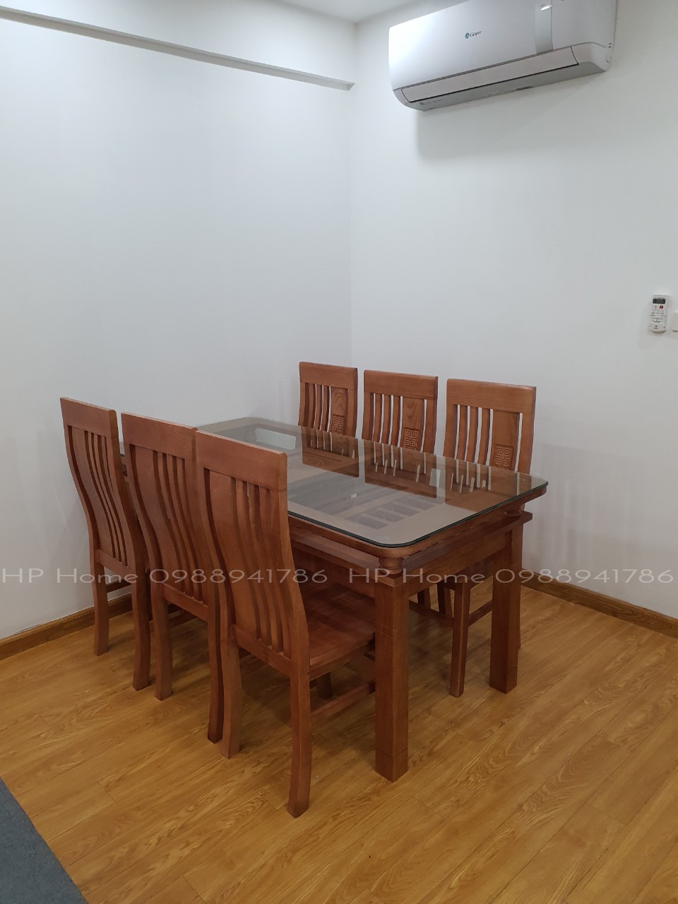Bàn ăn 2 tầng kèm kính 6 ghế gỗ sồi
