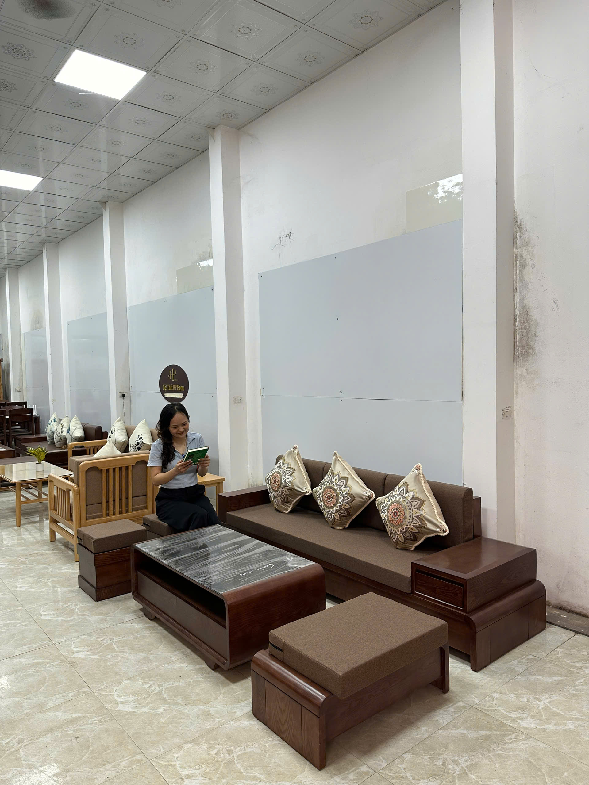 Sofa chân uốn 3 đôn kèm đệm
