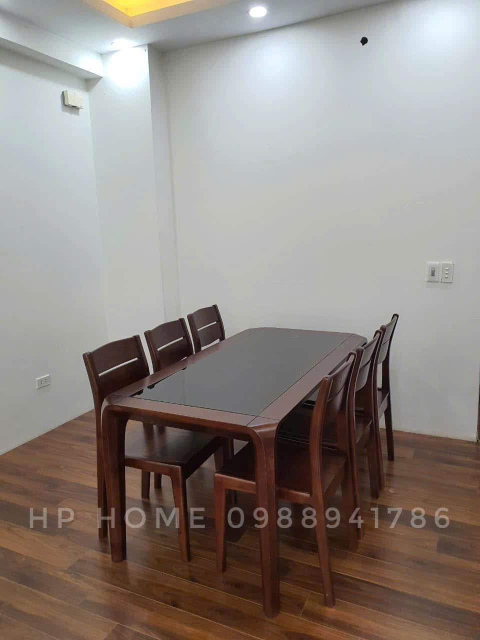 BÀN ĂN 6 GHẾ ĐÁ ĐEN