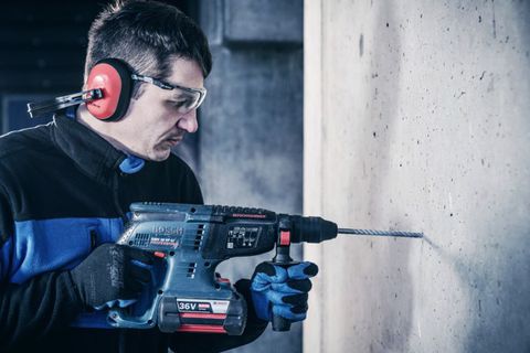 Cải tiến gì trên máy khoan pin Bosch GSB 120-LI được mến mộ?