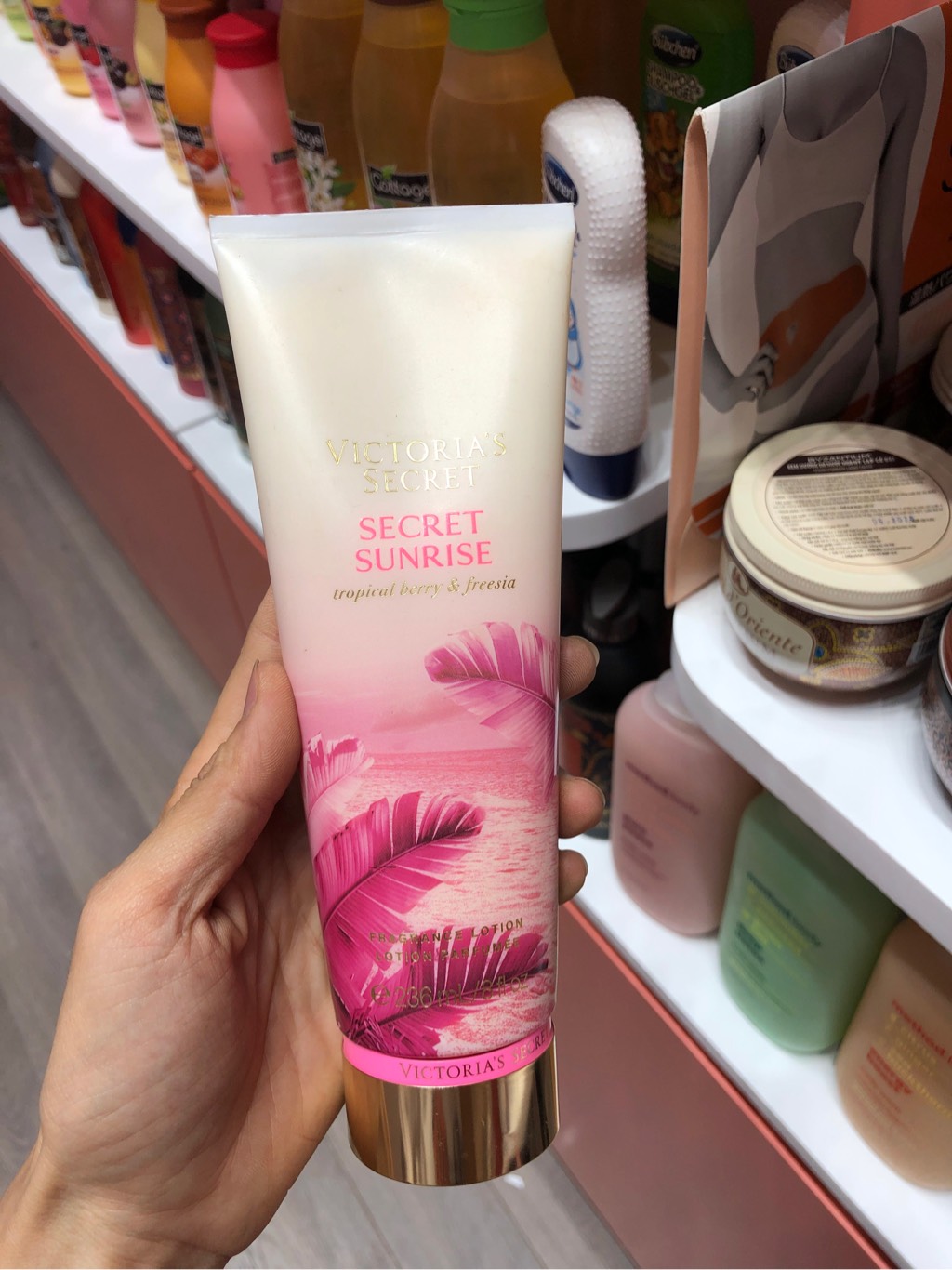 Dưỡng Thể VICTORIA'S SECRET