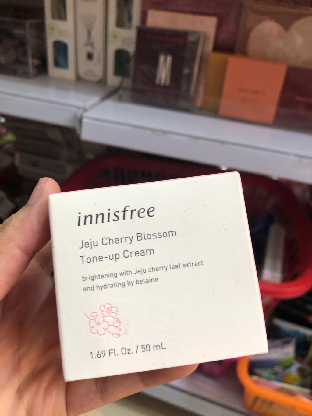 Kem dưỡng inisfree tone up