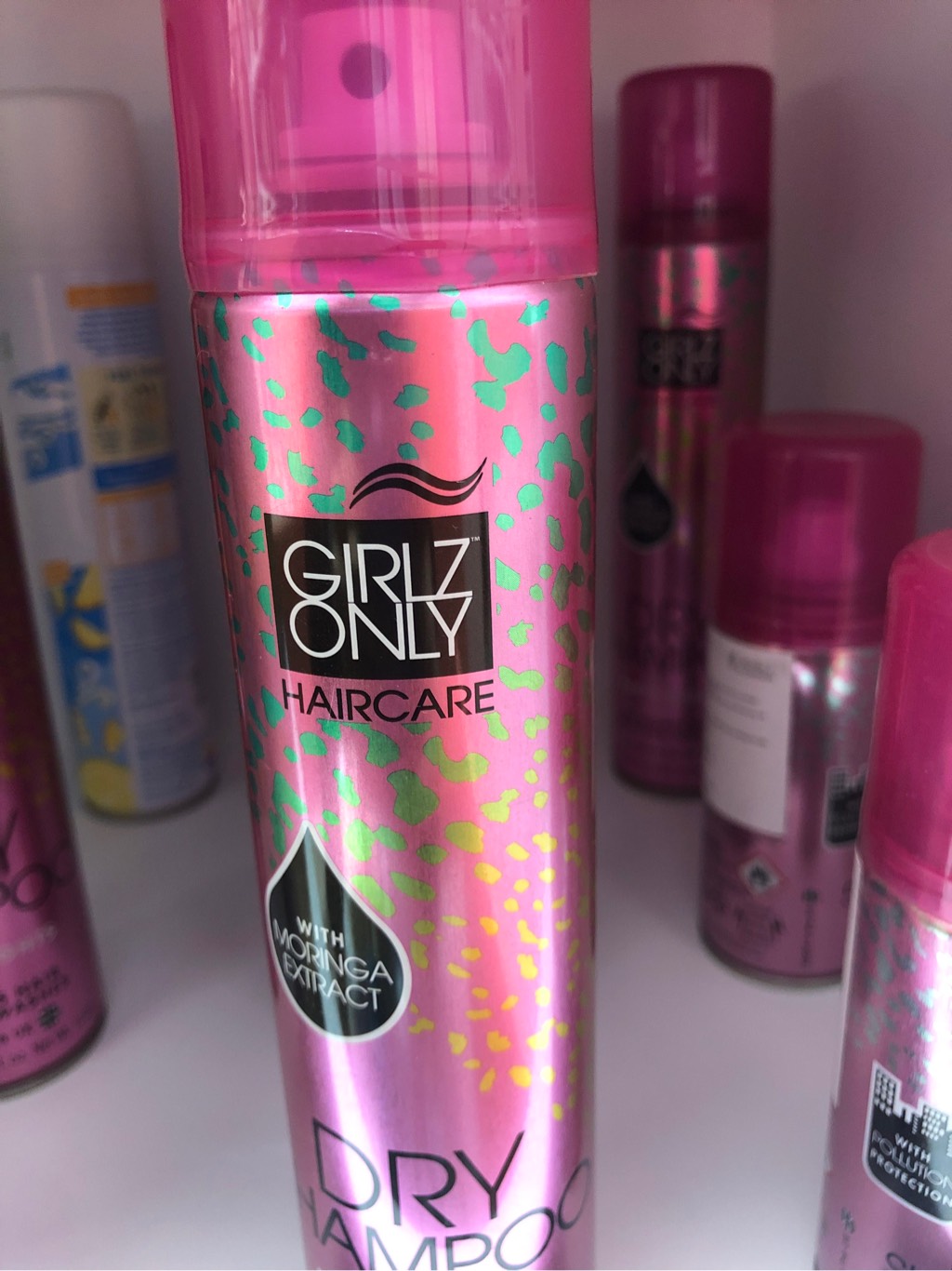 DẦU GỘI KHÔ GIRLZ HỒNG