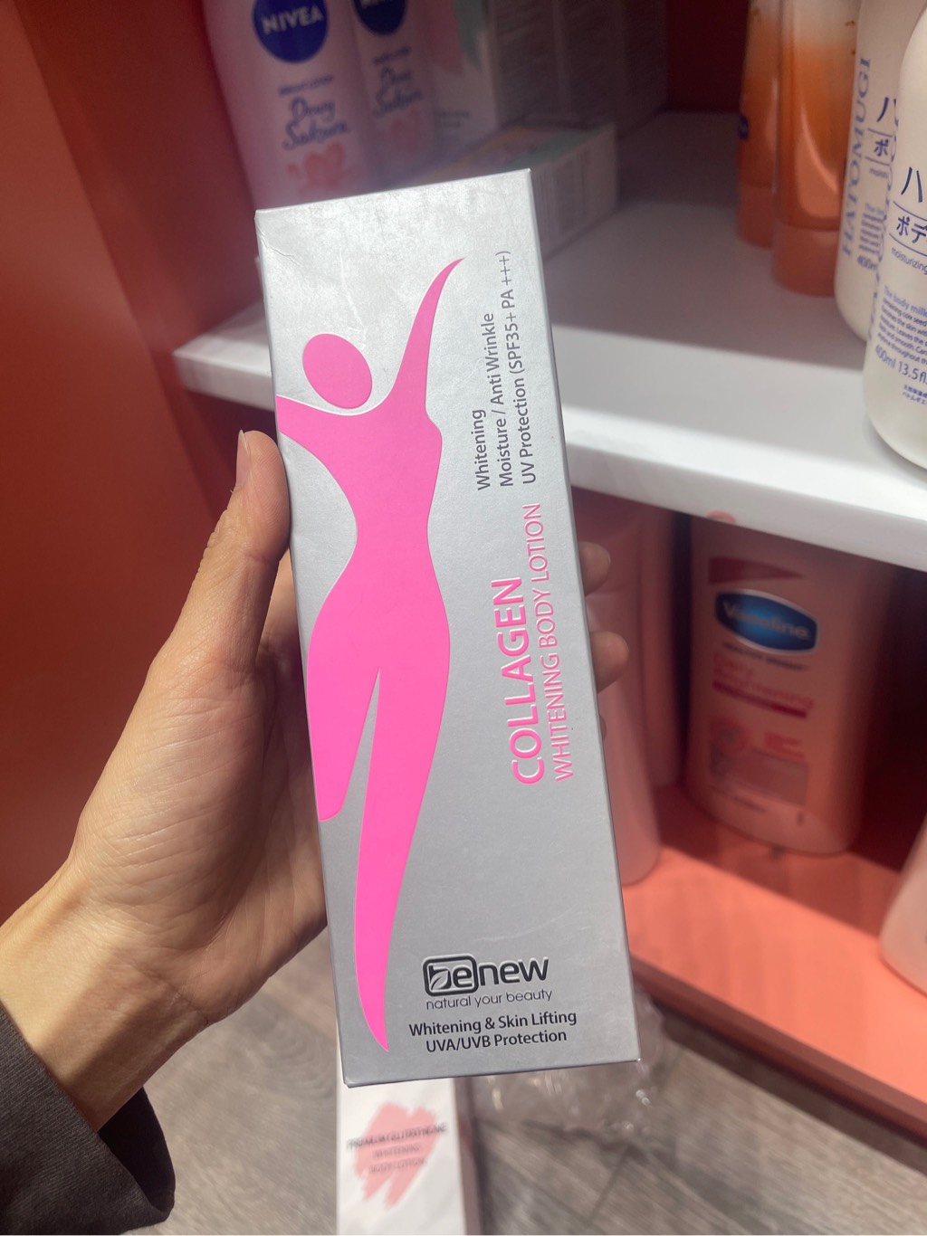 KEM DƯỠNG TRẮNG BODY COLLAGEN