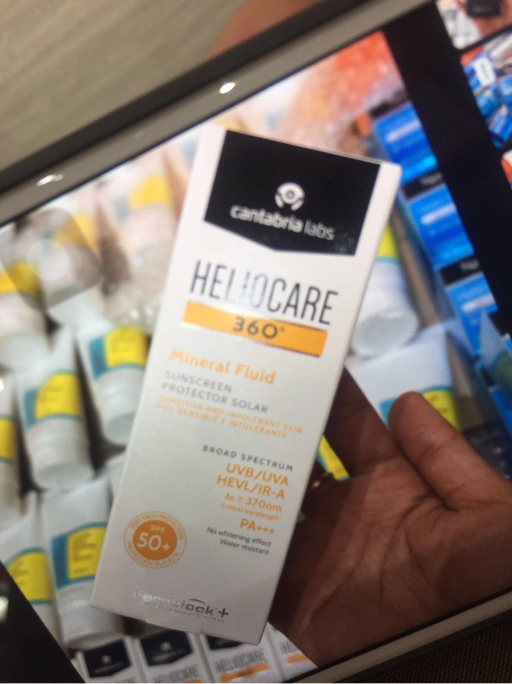 Kem Chống Nắng Heliocare