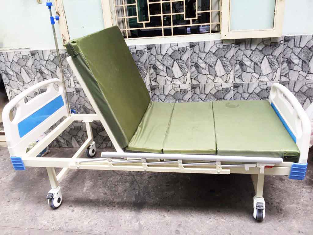 giường y tế 1 tay quay Lucass GB-1