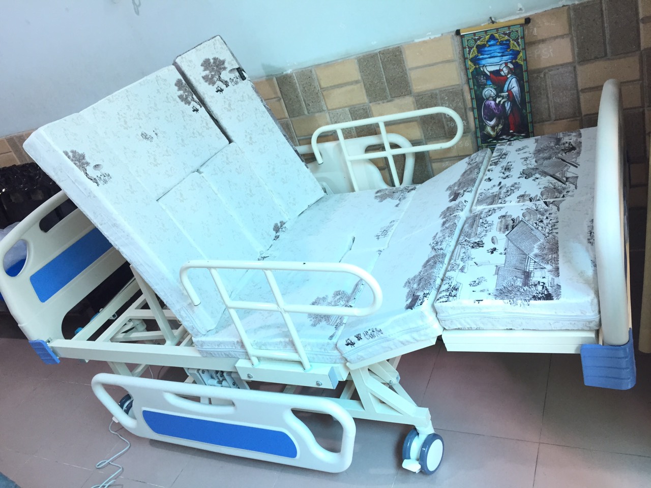giường điện đa năng lucass gb4