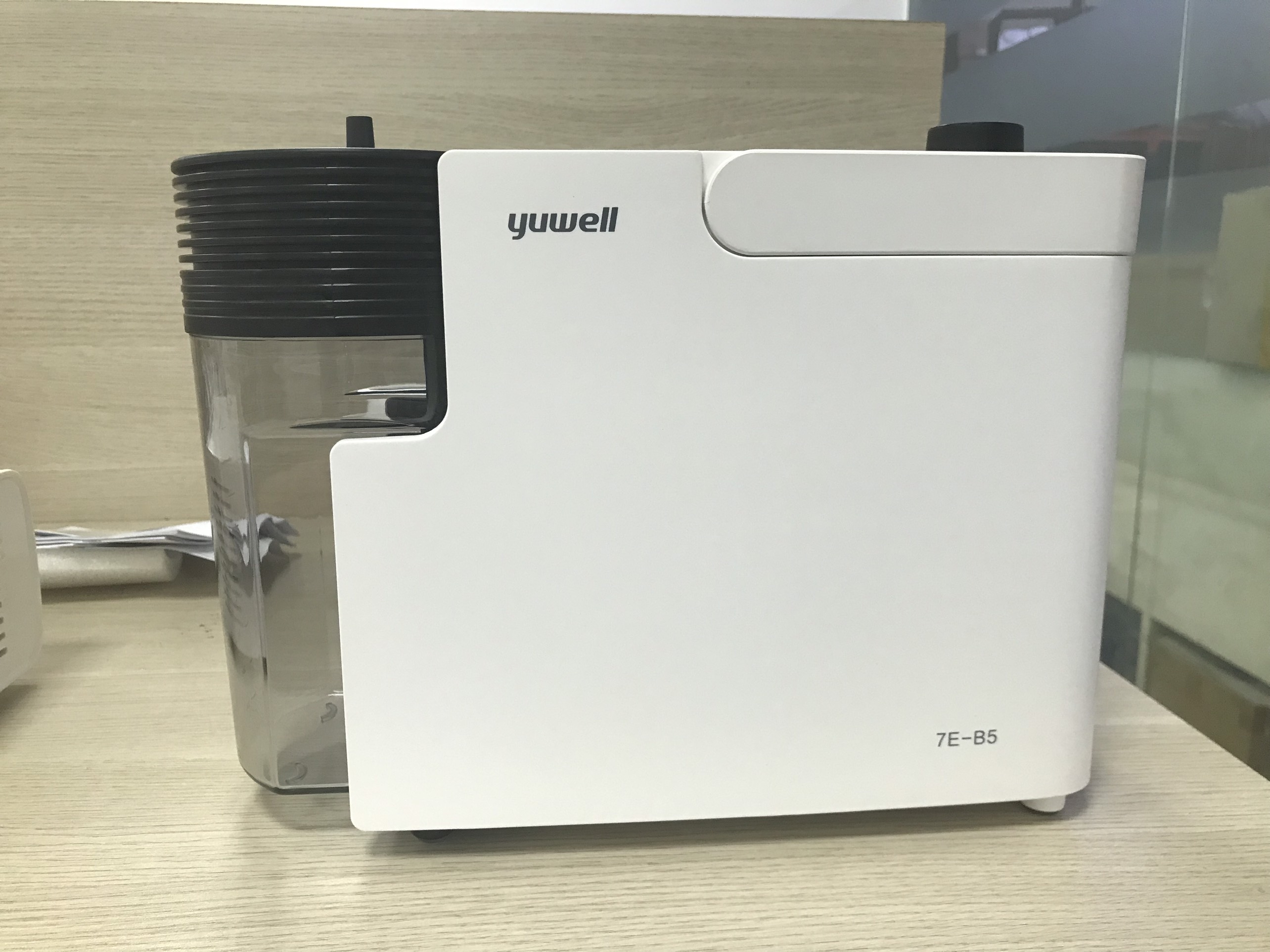 máy hút dịch 1 bình yuwell 7e-b5