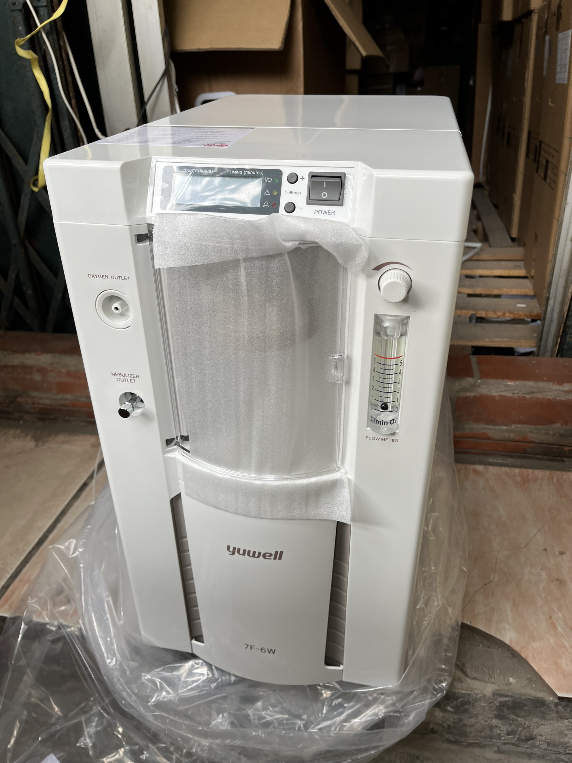 Máy tạo oxy 5 lít Yuwell 7f-6w