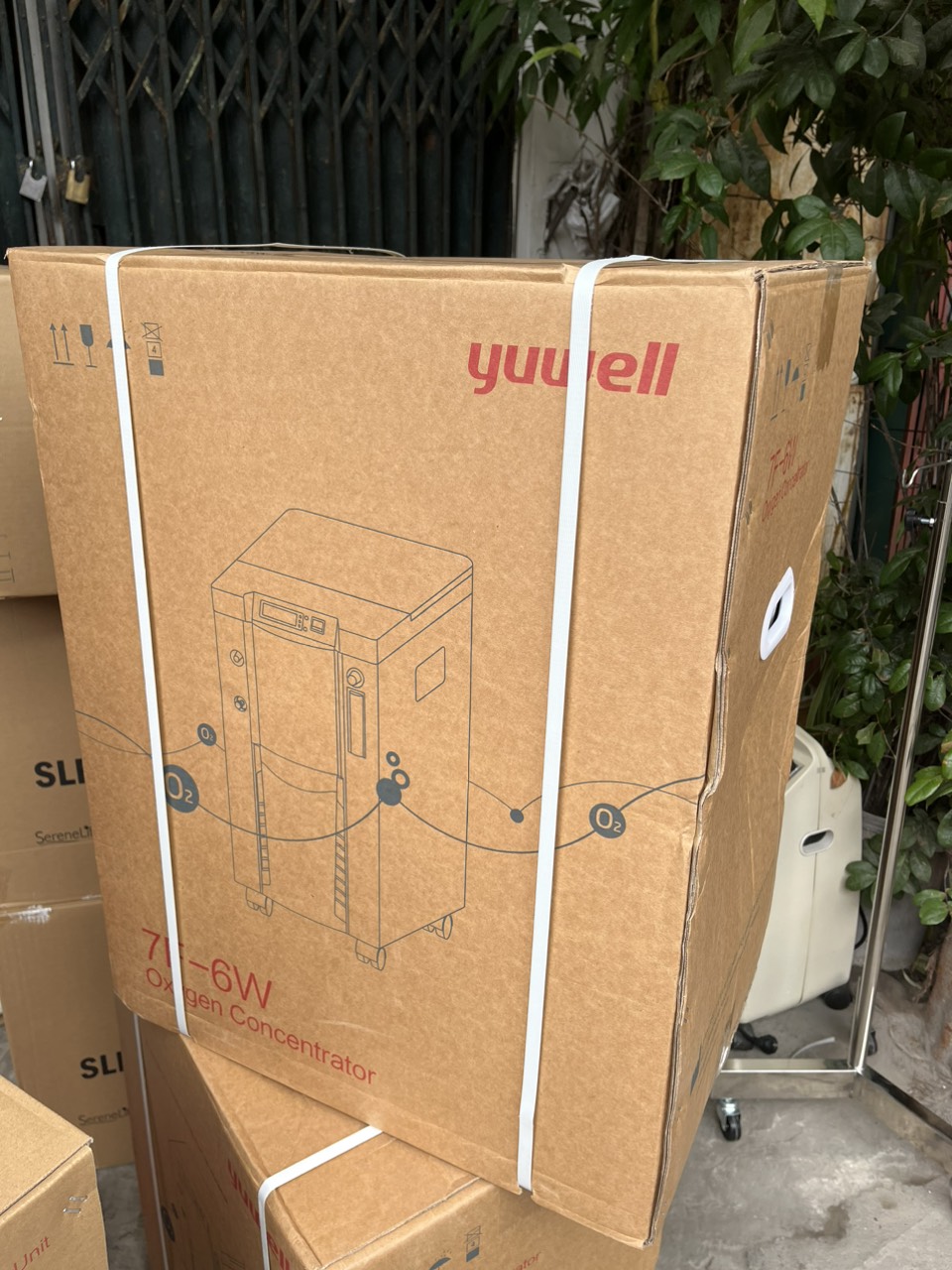 Máy tạo oxy 5 lít Yuwell 7F-6w