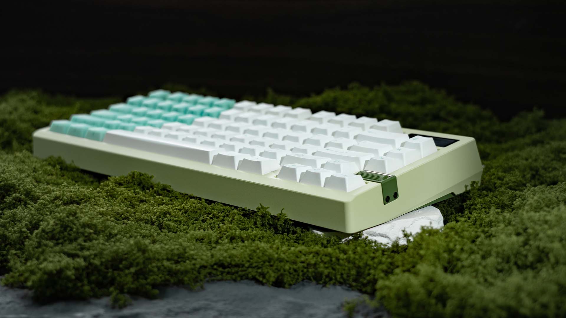 [In Stock] Zoom75 Tiga - Milky Green