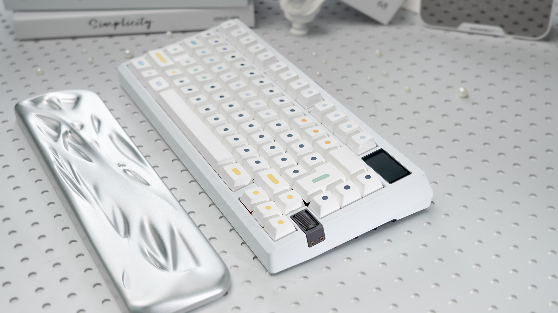 [In Stock] Zoom75 Tiga - E-White