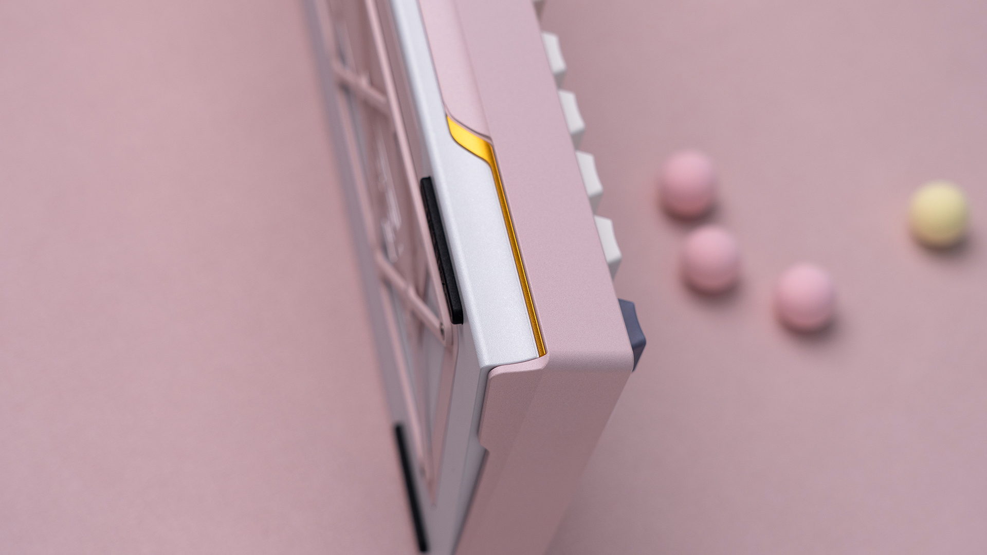 [In Stock] Zoom75 Tiga - Strawberry Icecream