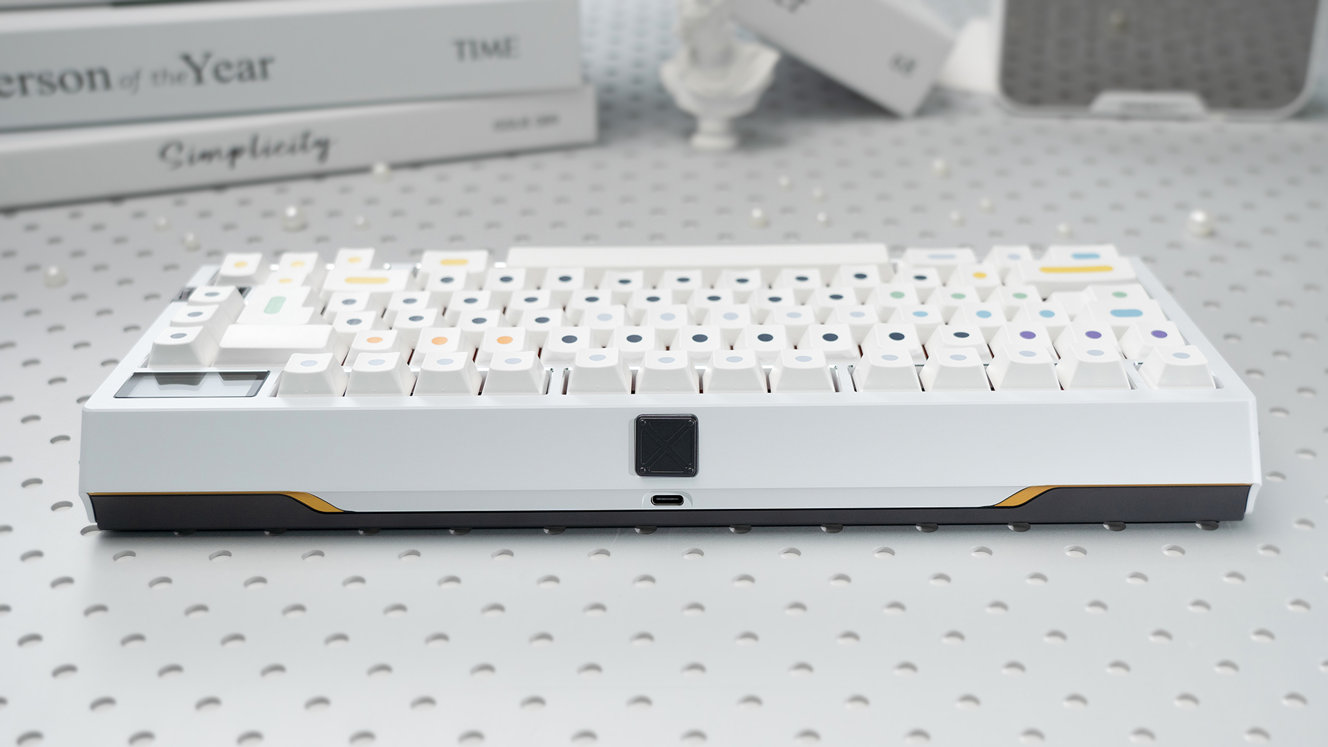 [In Stock] Zoom75 Tiga - E-White
