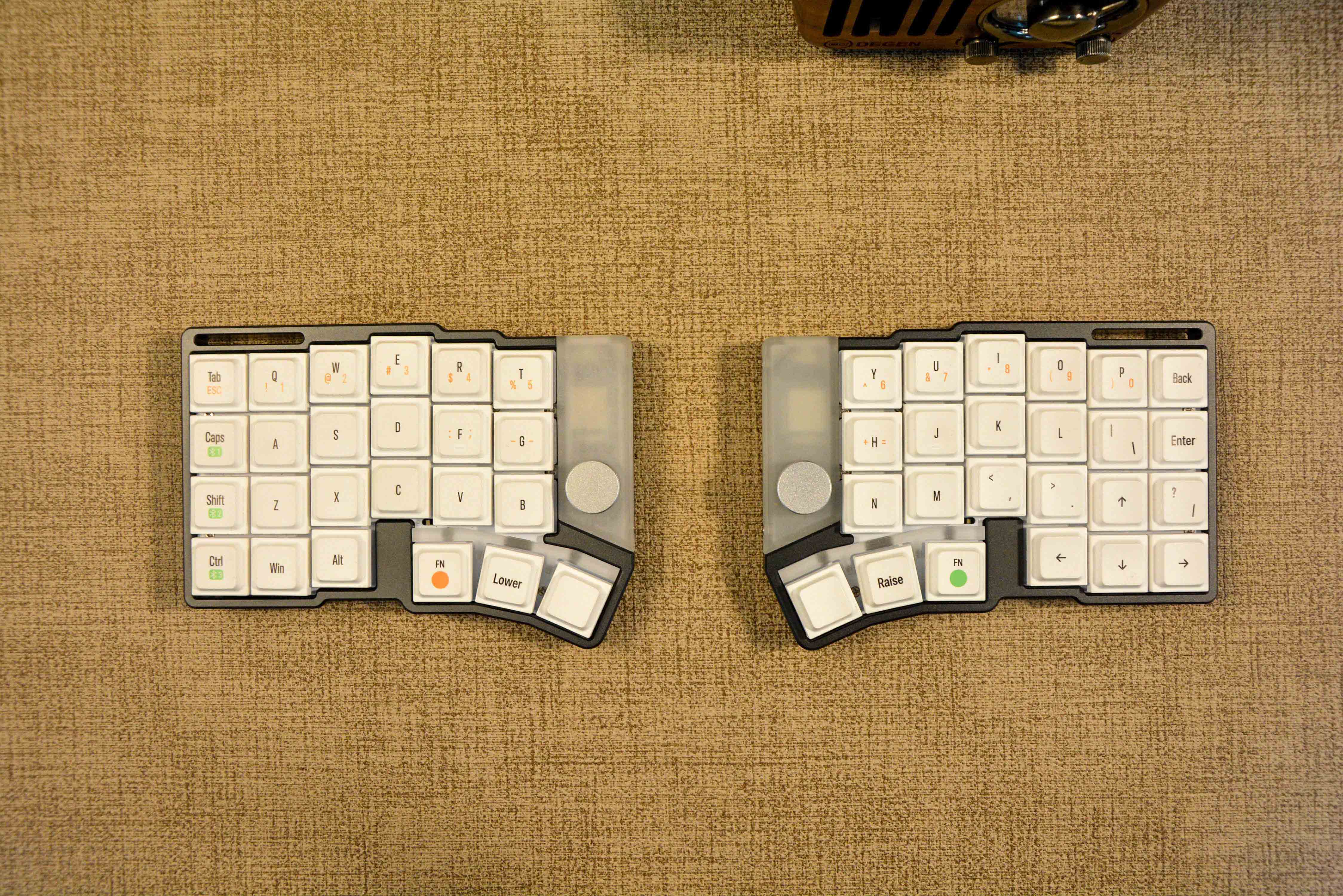 [Extra GB] Bàn phím Cornix Prebuilt | Split Keyboard | Nhôm CNC | Tách đôi Công thái học
