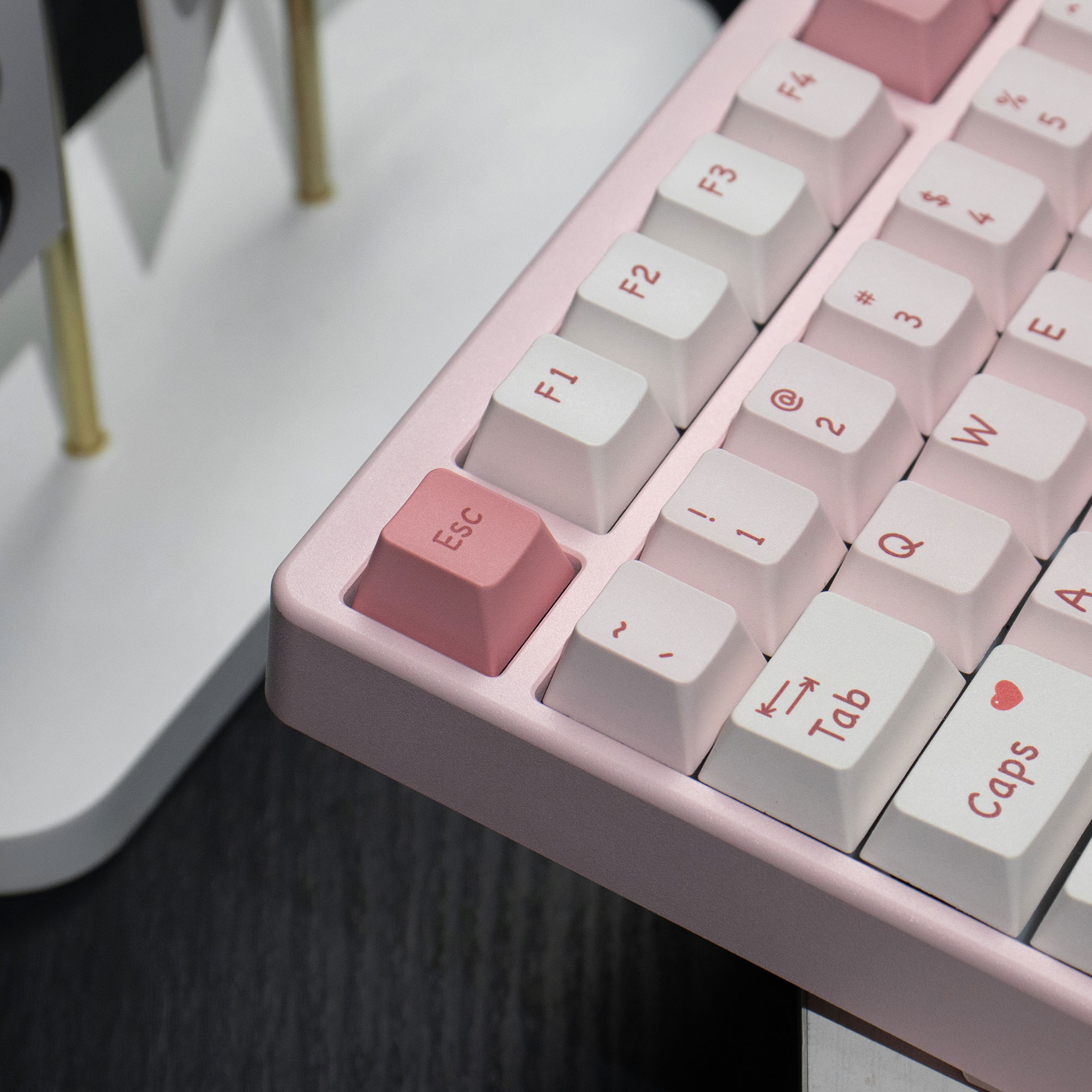 Keycap Cherry Mintcaps Trái tim hồng PBT Dyesub