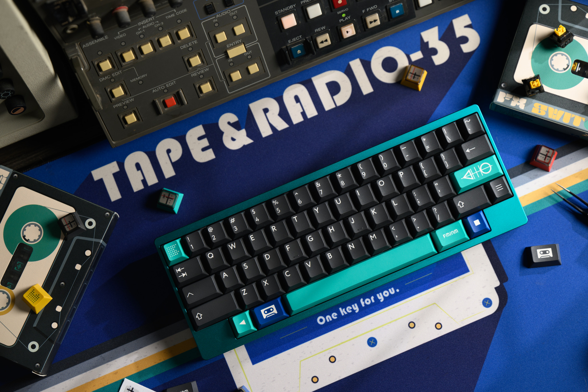 Keycap PBTfans Tape & Radio Cherry PBT Doubleshot