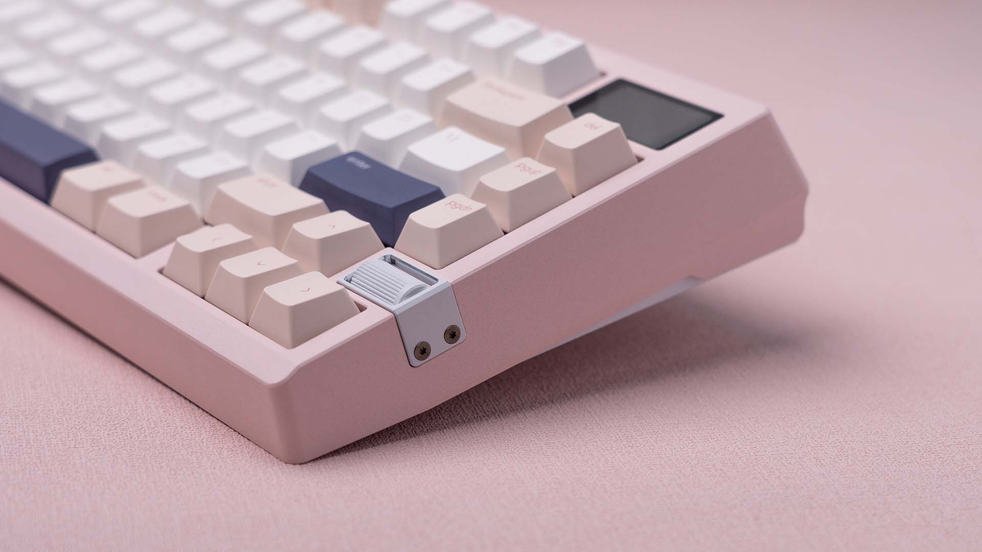 [In Stock] Zoom75 Tiga - Strawberry Icecream