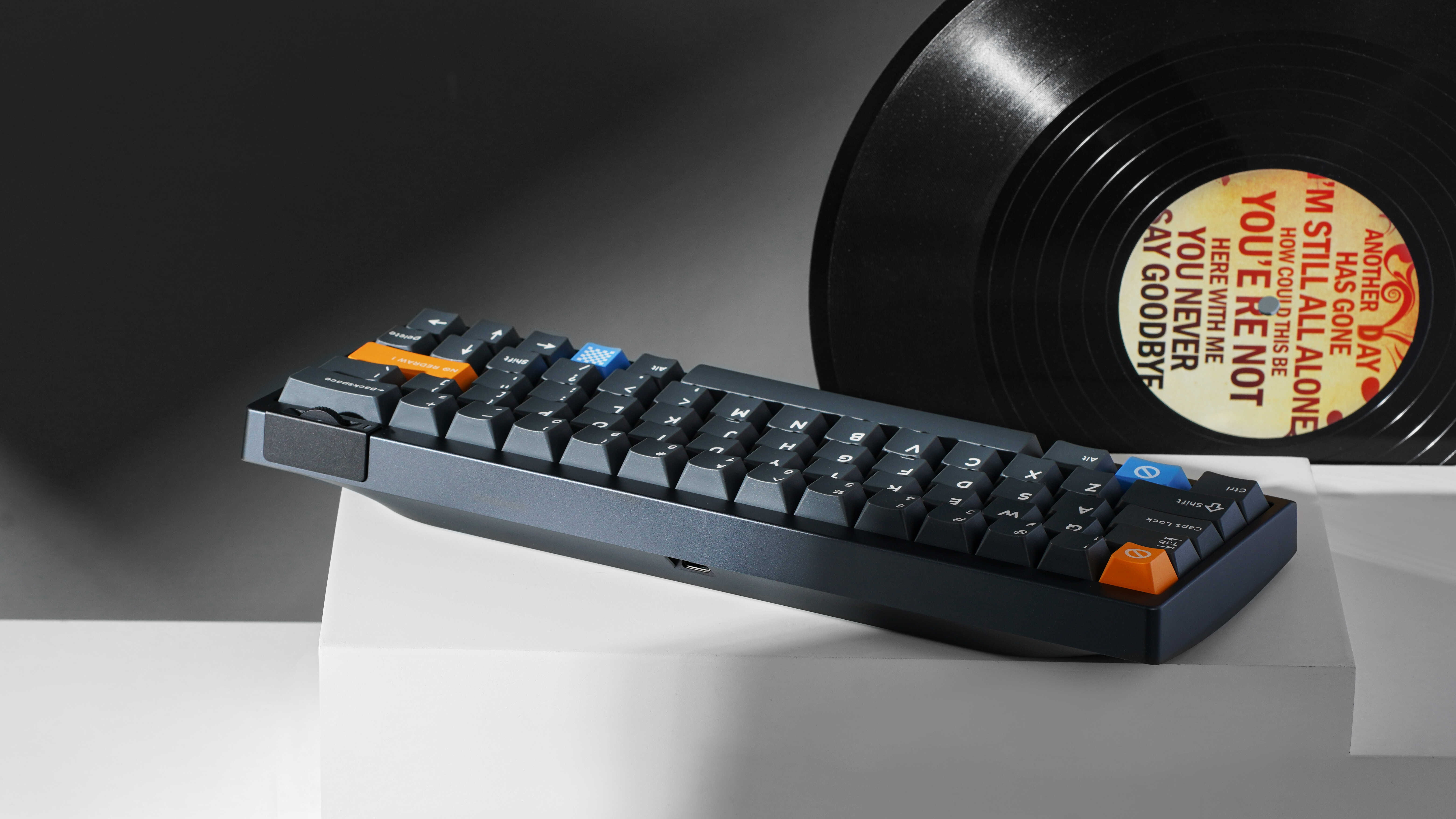 [GB] Zoom64 Mechanial Keyboard Kit - Titanium Gray