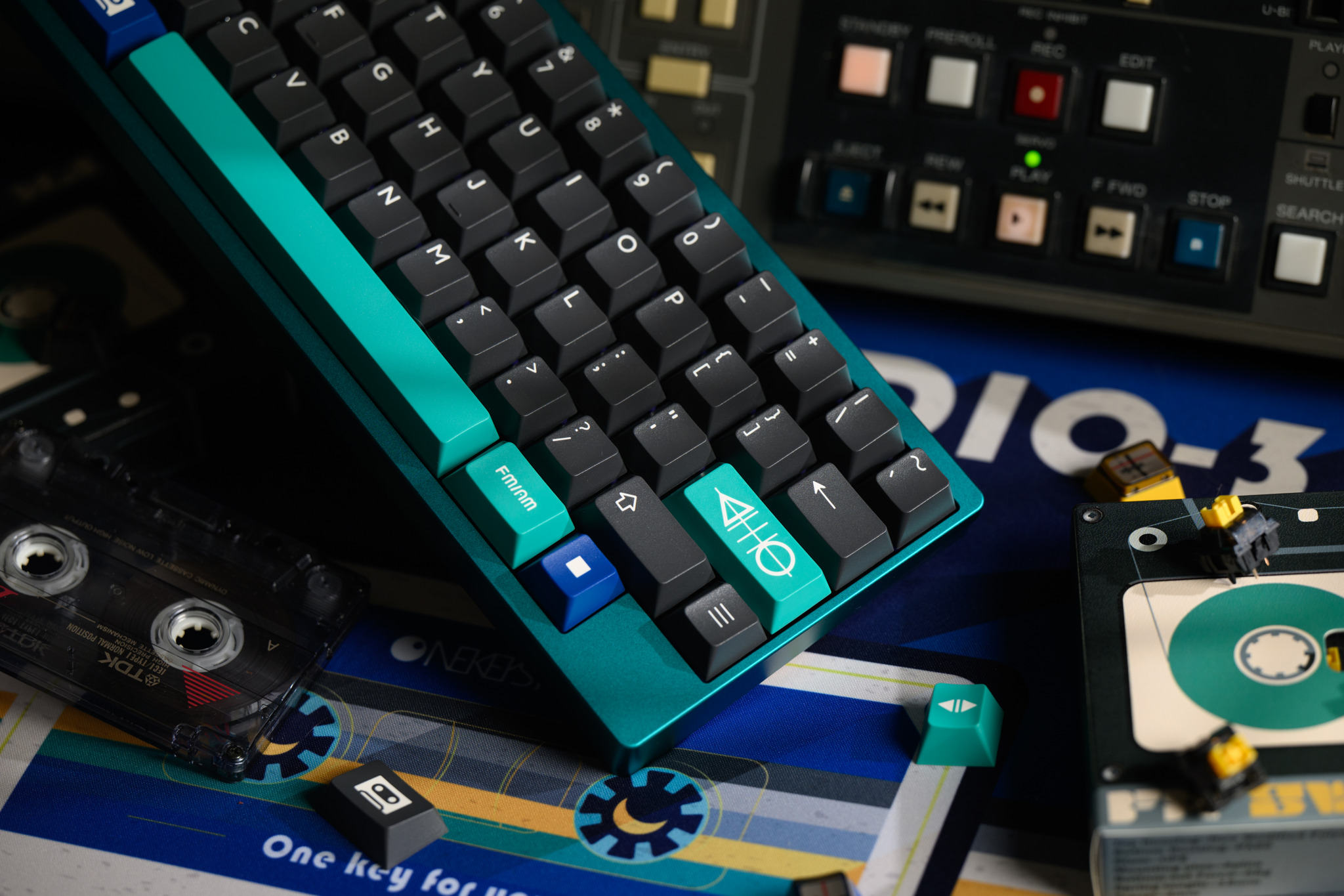 Keycap PBTfans Tape & Radio Cherry PBT Doubleshot