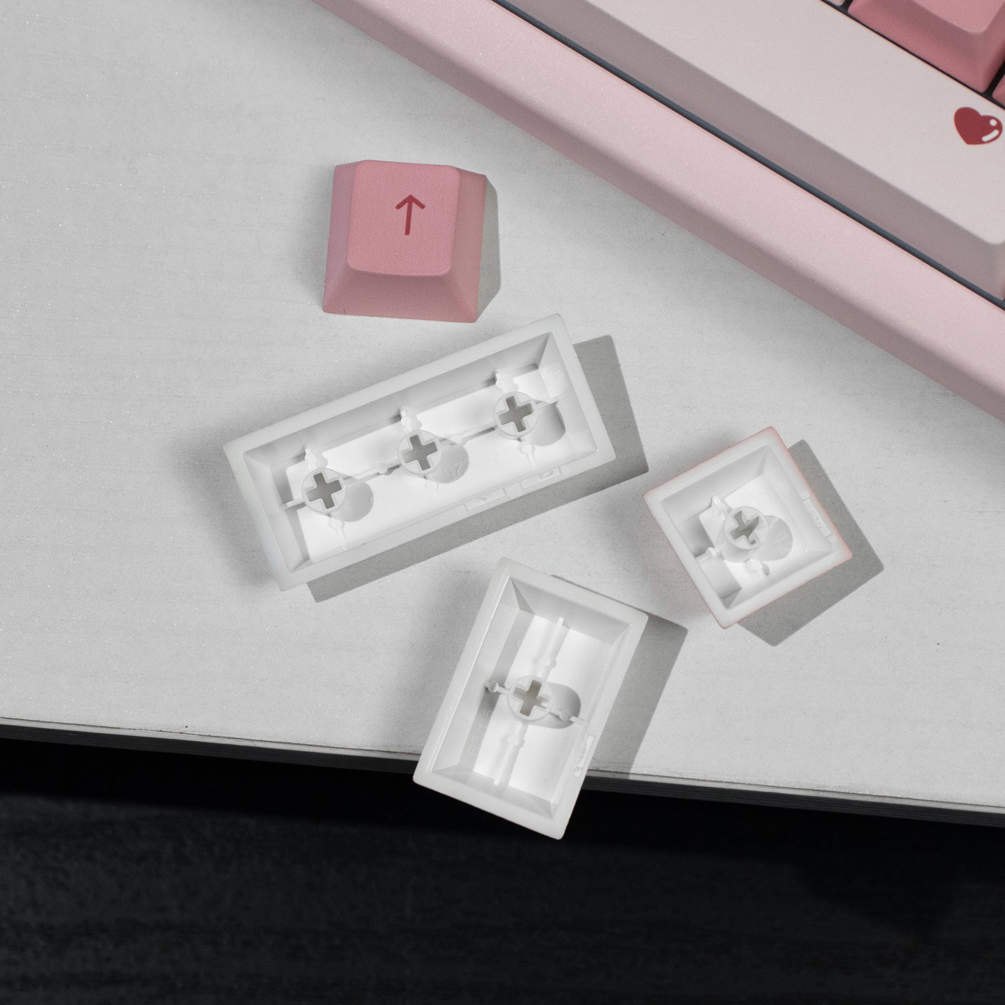 Keycap Cherry Mintcaps Trái tim hồng PBT Dyesub