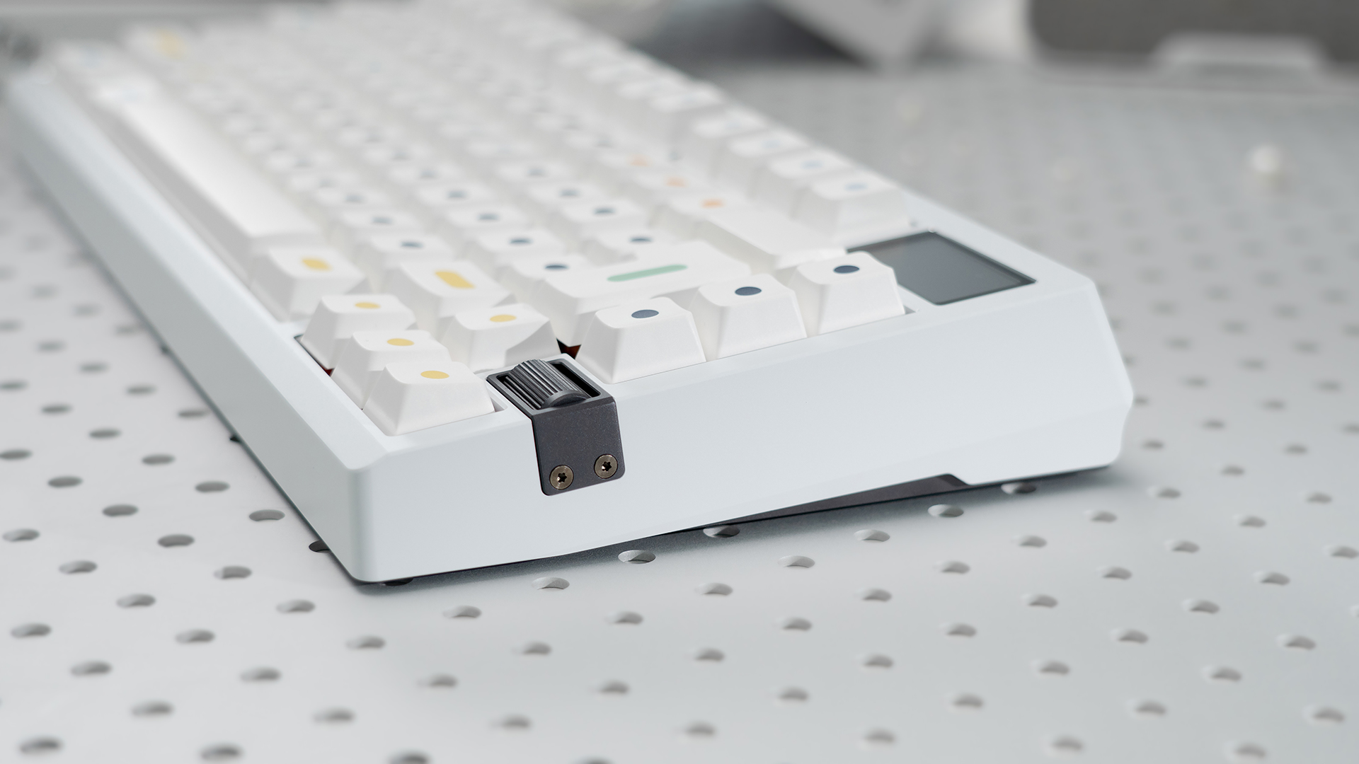 [In Stock] Zoom75 Tiga - E-White
