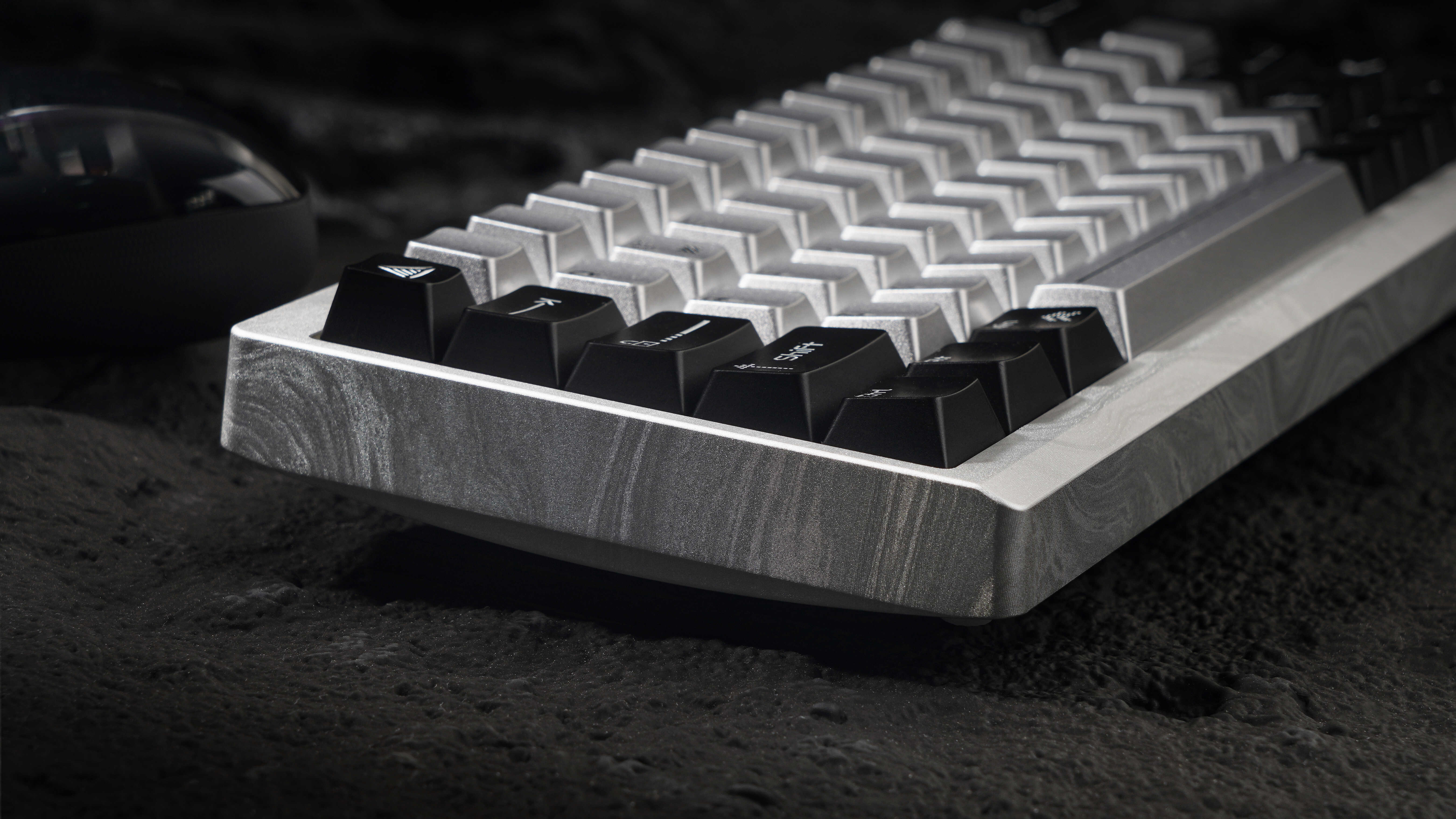 [GB] Zoom64 Mechanial Keyboard Kit - Forged Flow