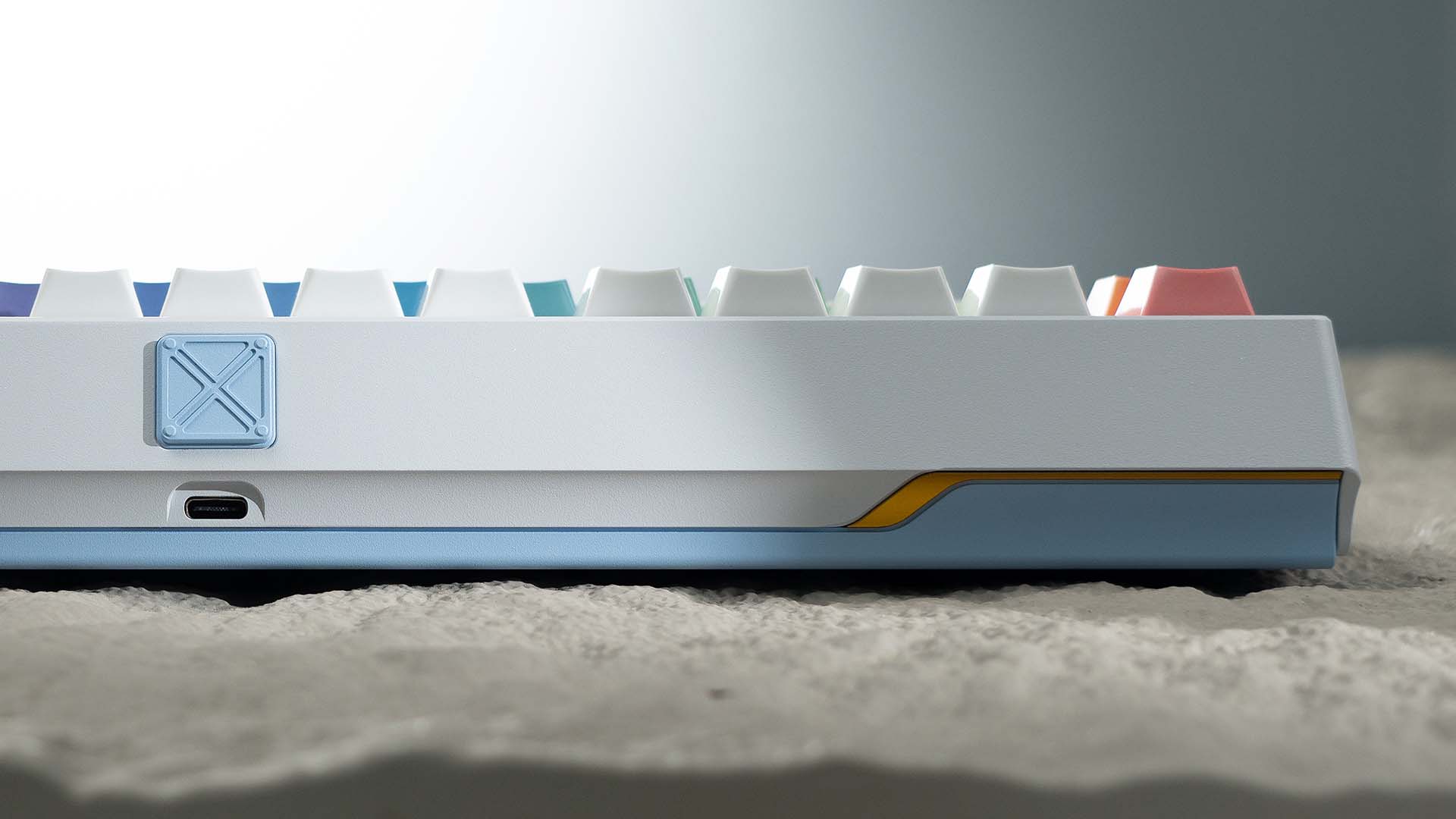 [In Stock] Zoom75 Tiga - White
