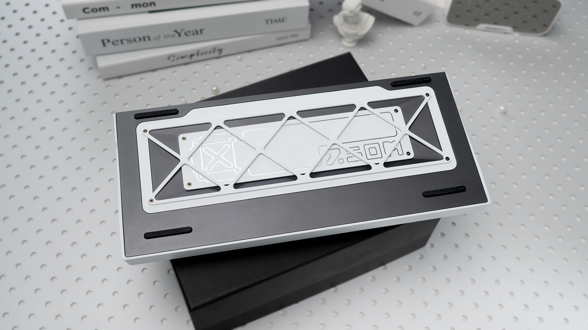 [In Stock] Zoom75 Tiga - E-White