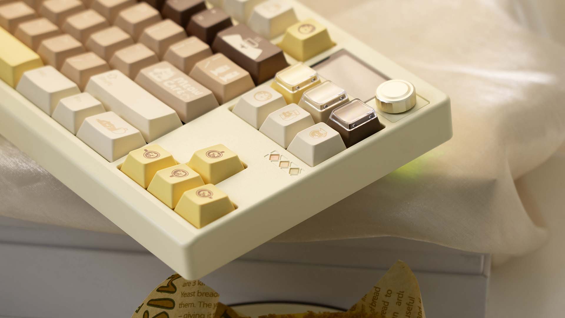 [In Stock] Zoom TKL DYNA - Bavarois