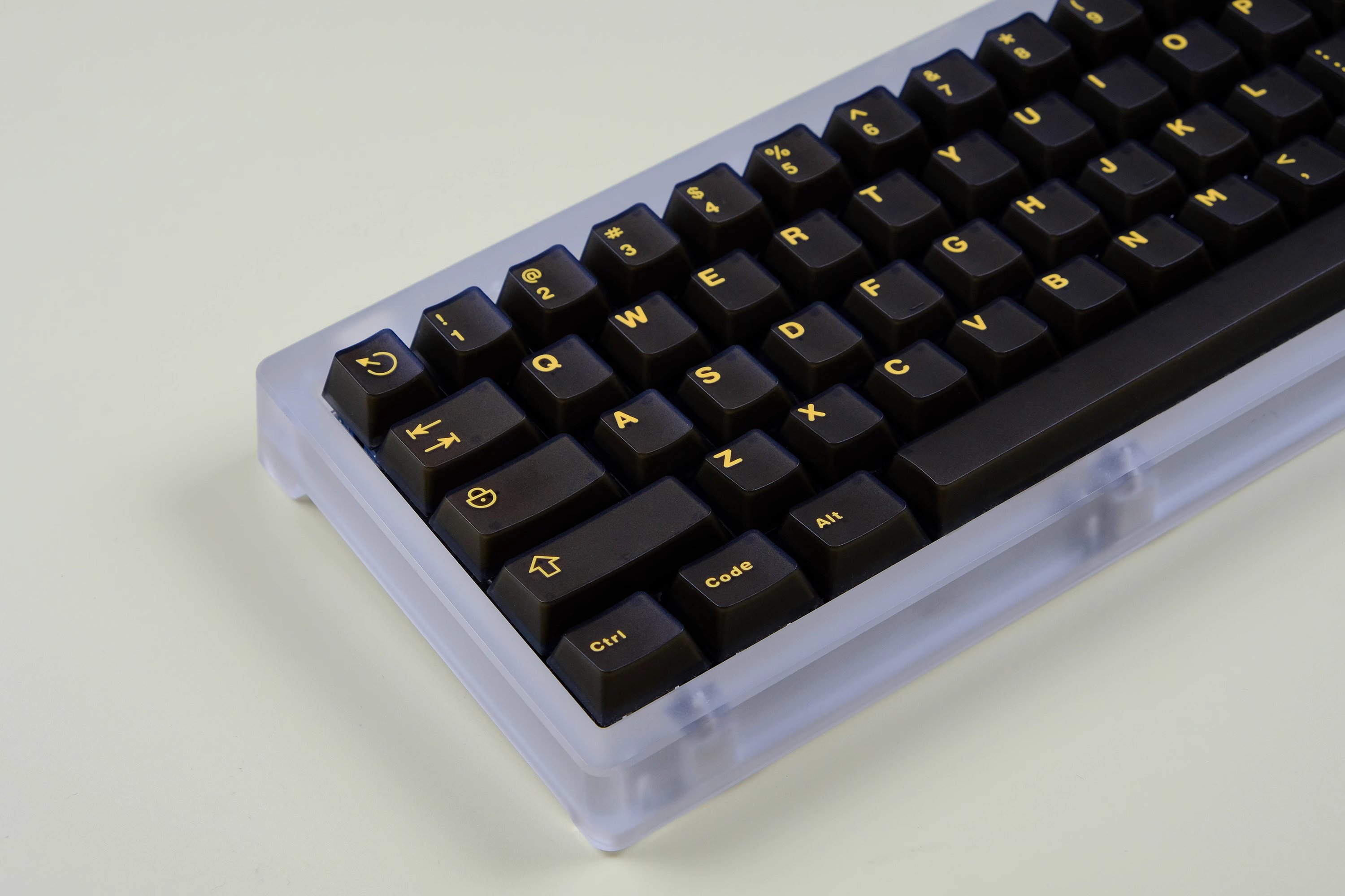 [In Stock] Keycap Cherry Aifei Black Gold Semi-Transparent ABS Doubleshot