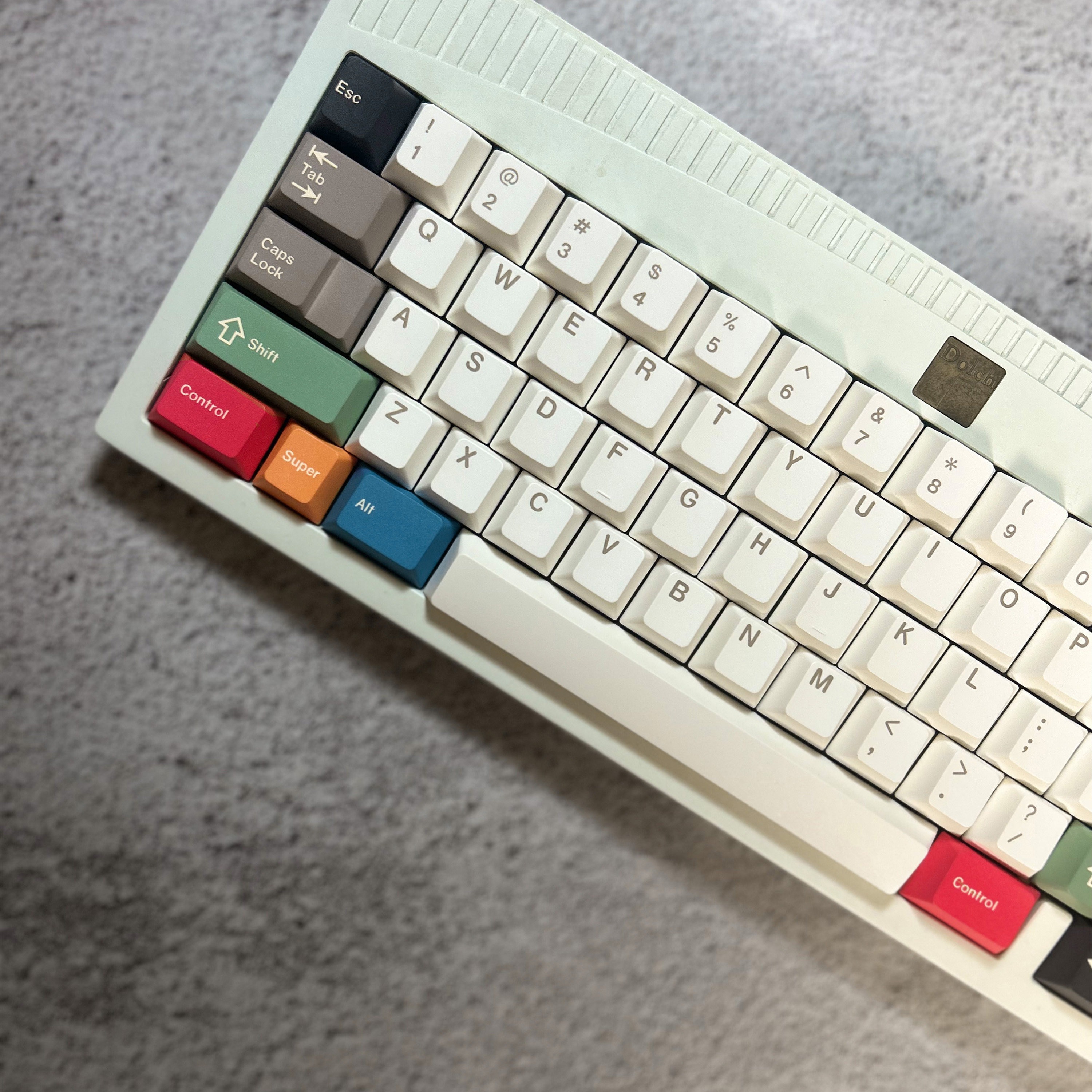 [In Stock] Keycap Walker Cherry Foundation PBT Dyesub