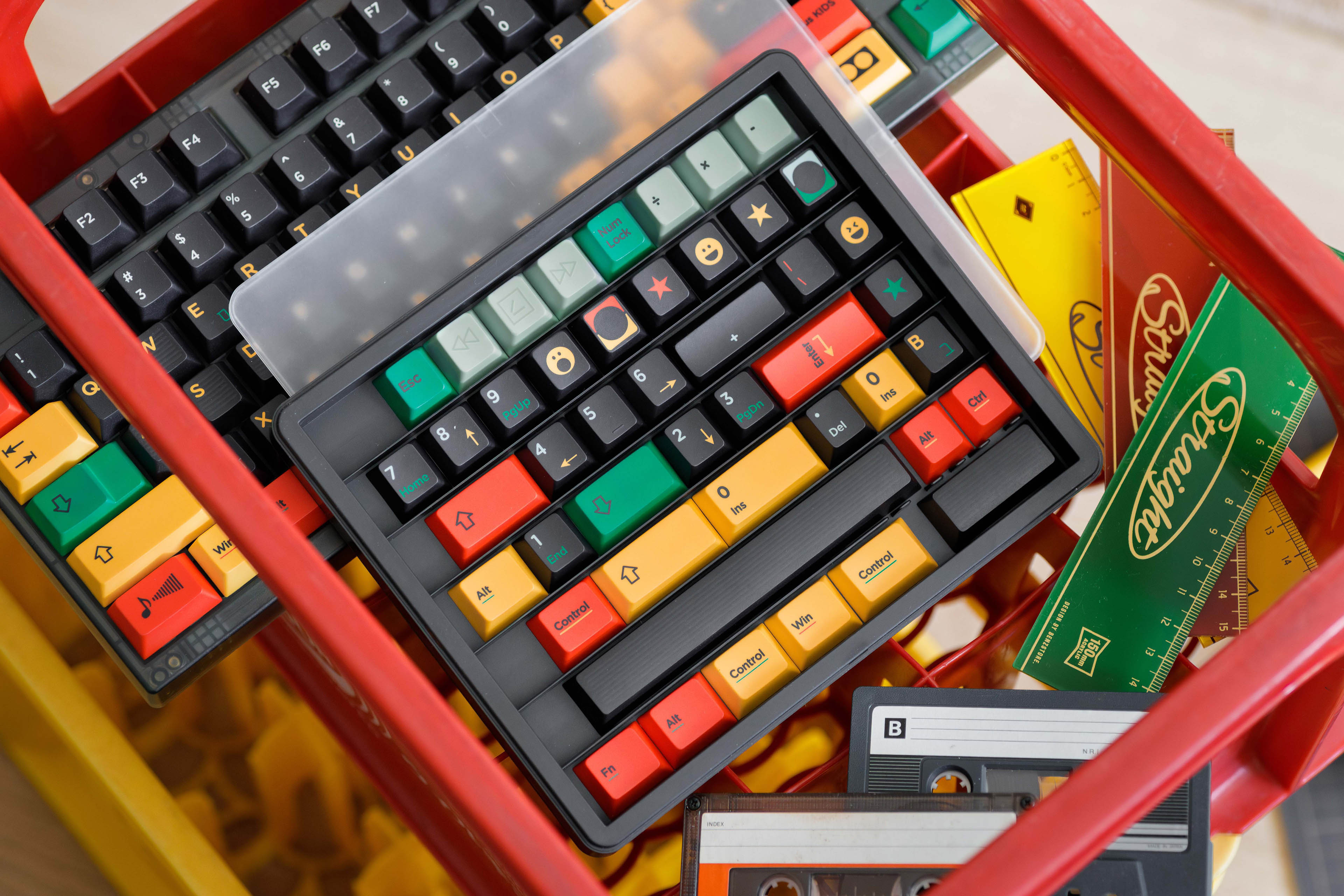 [In Stock] Keycap Cherry Wukds ROBO144 PBT Dyesub