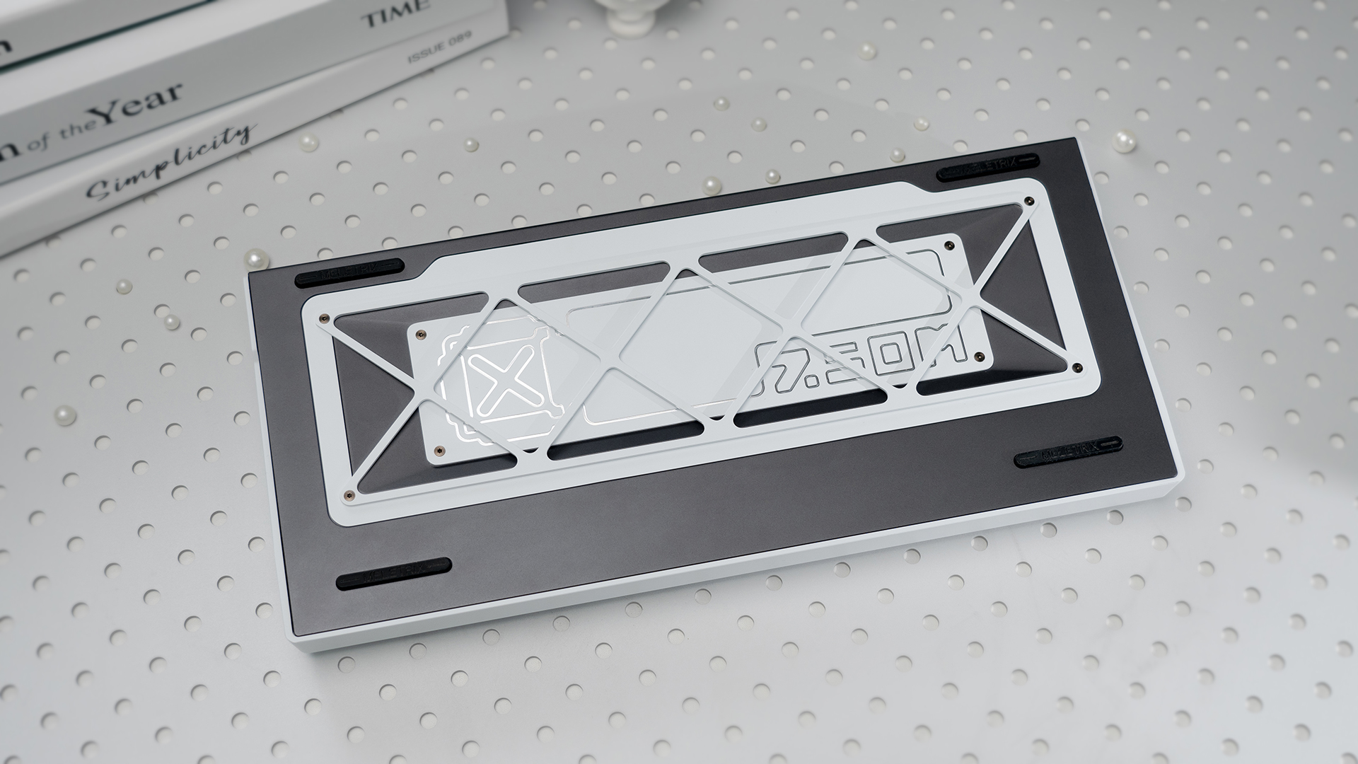 [In Stock] Zoom75 Tiga - E-White
