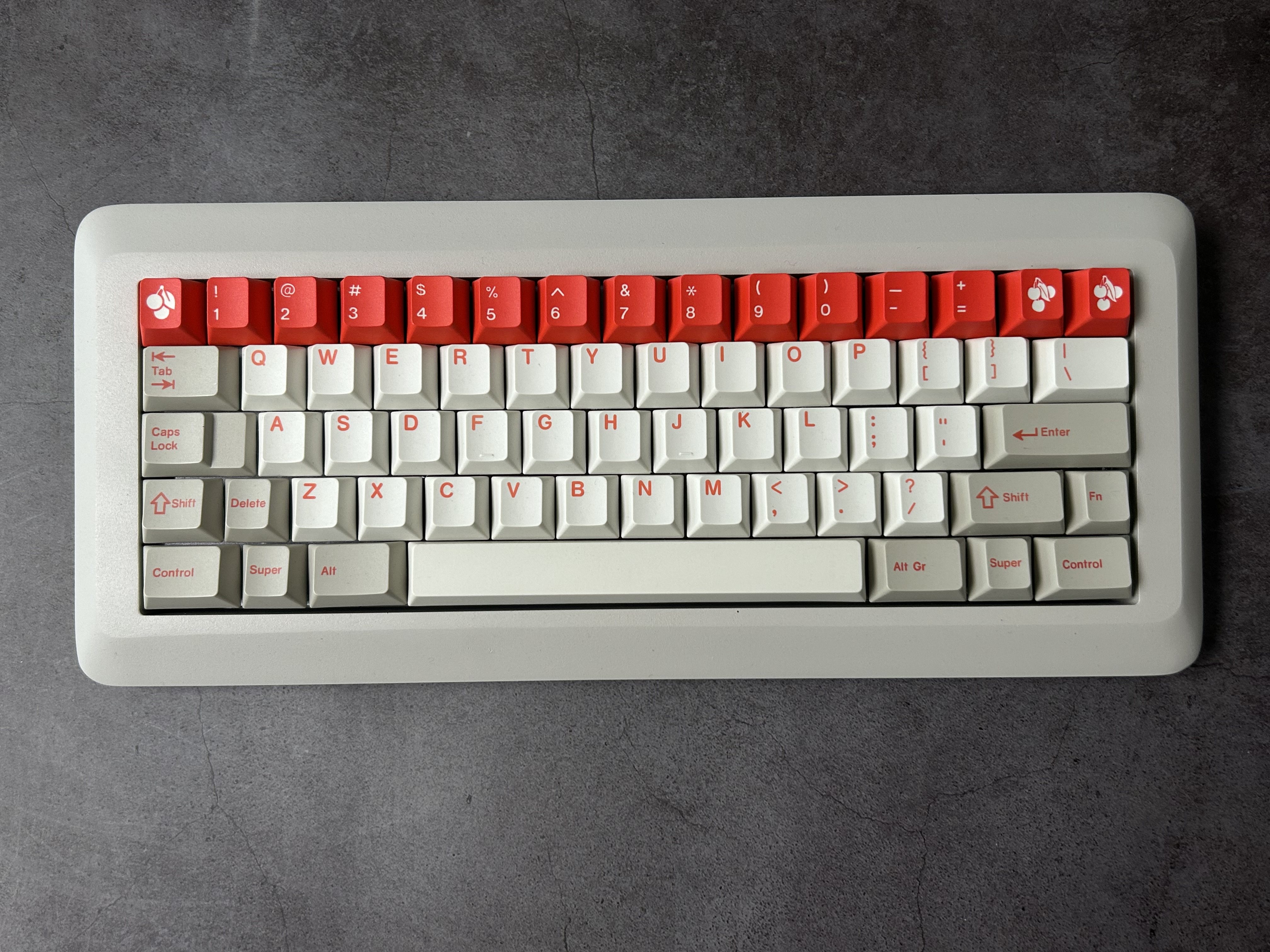 [In Stock] Keycap Walker Red Alert Cherry PBT Dyesub