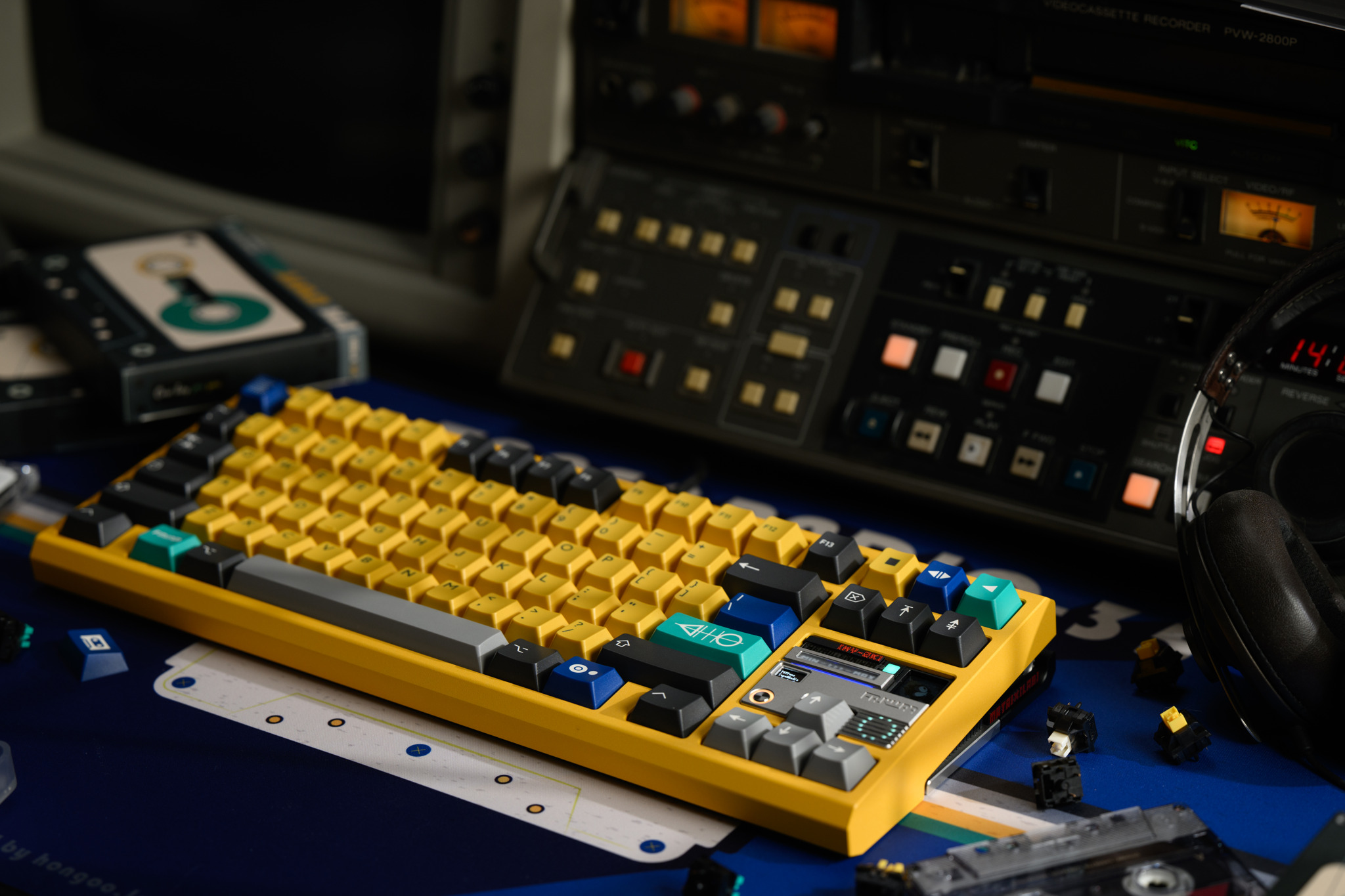 Keycap PBTfans Tape & Radio Cherry PBT Doubleshot