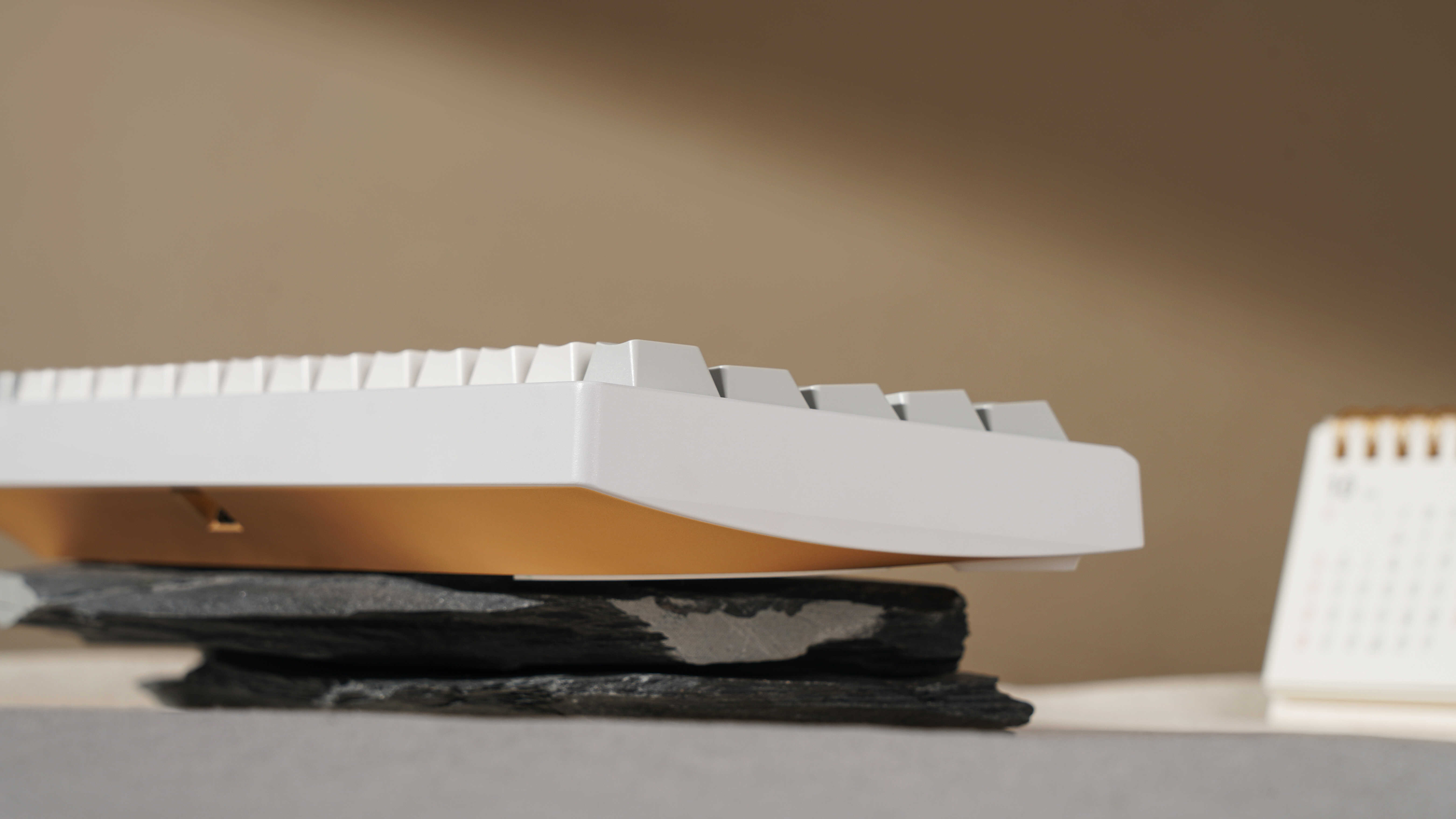 [GB] Zoom64 Mechanial Keyboard Kit - Moonstone White