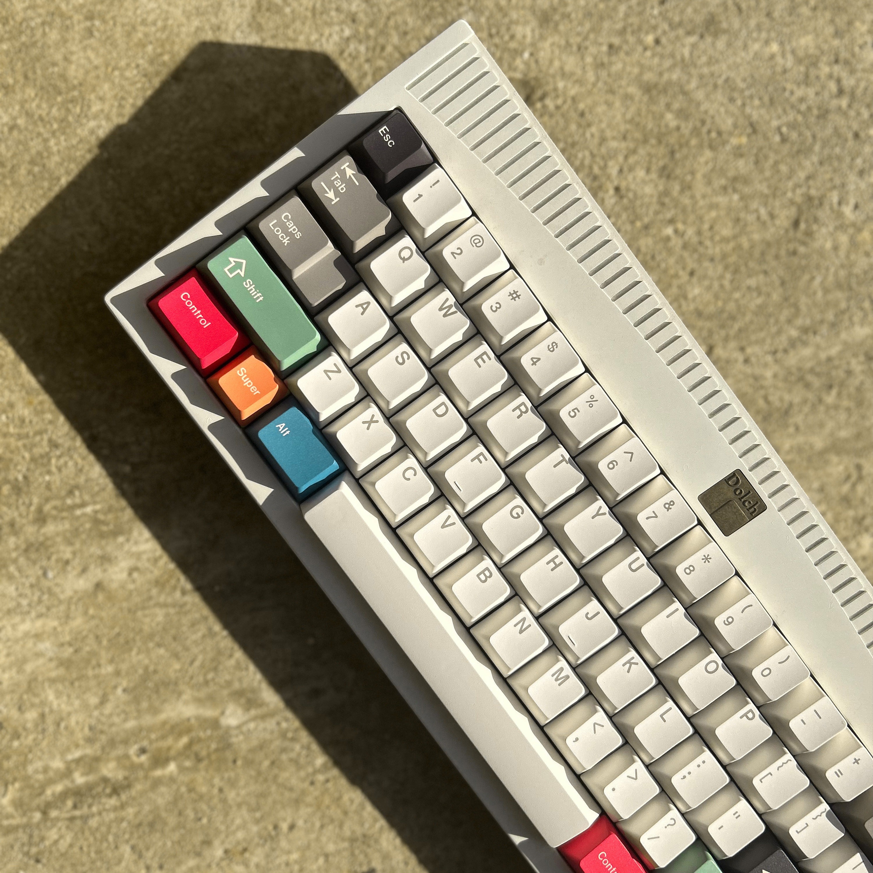 [In Stock] Keycap Walker Cherry Foundation PBT Dyesub