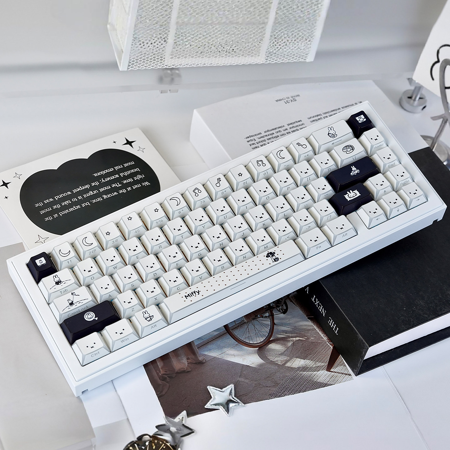 Keycap Mintcap Rabbit Xuyên LED Cạnh Viền Cherry PBT