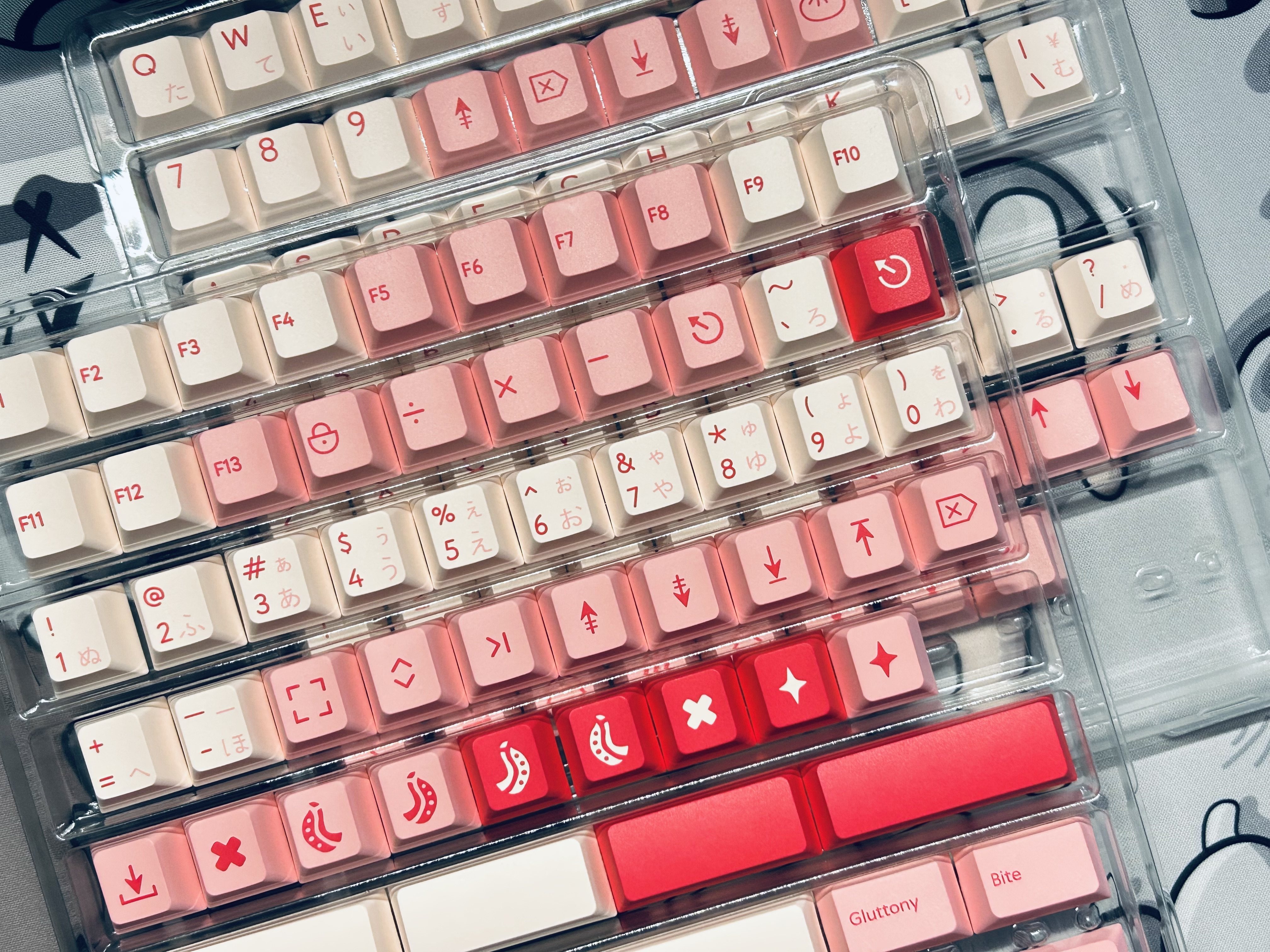 [In Stock] Keycap Walker RIM R2 Cherry PBT Dyesub