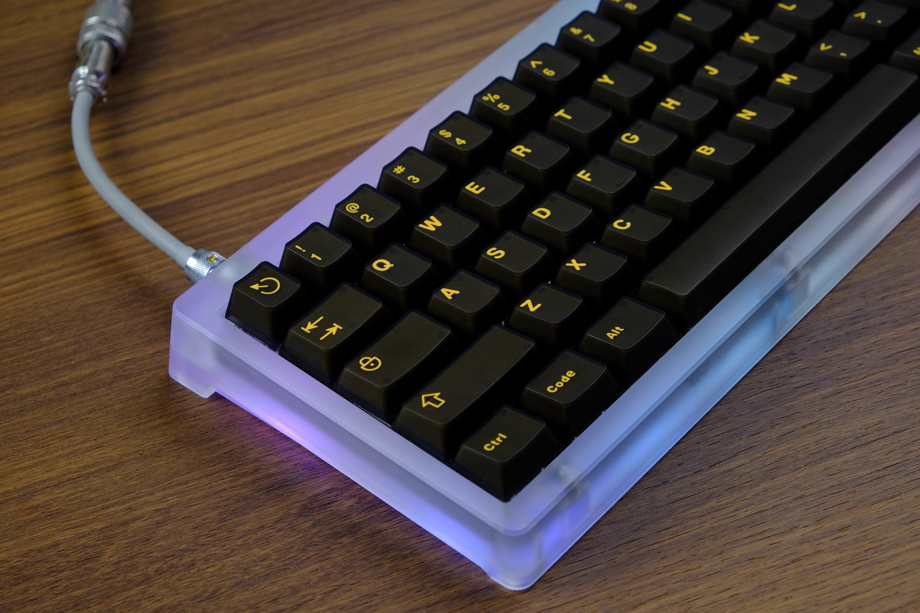 [In Stock] Keycap Cherry Aifei Black Gold Semi-Transparent ABS Doubleshot