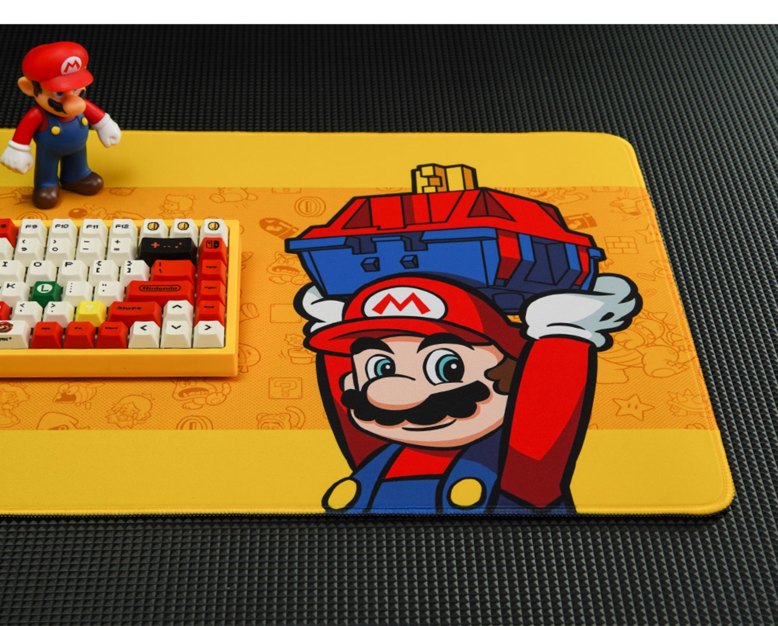[In Stock]  Deskmat FBB Mario