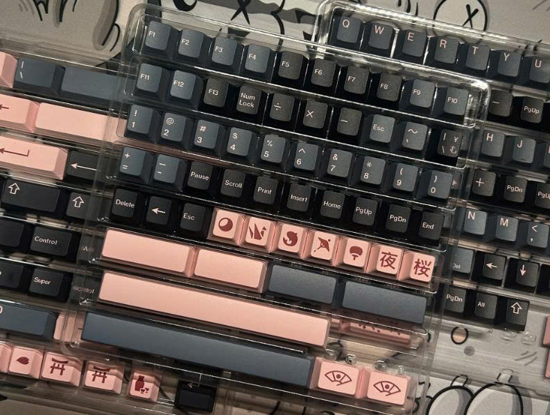 [In Stock] Keycap Walker Night Sakura Cherry PBT Dyesub