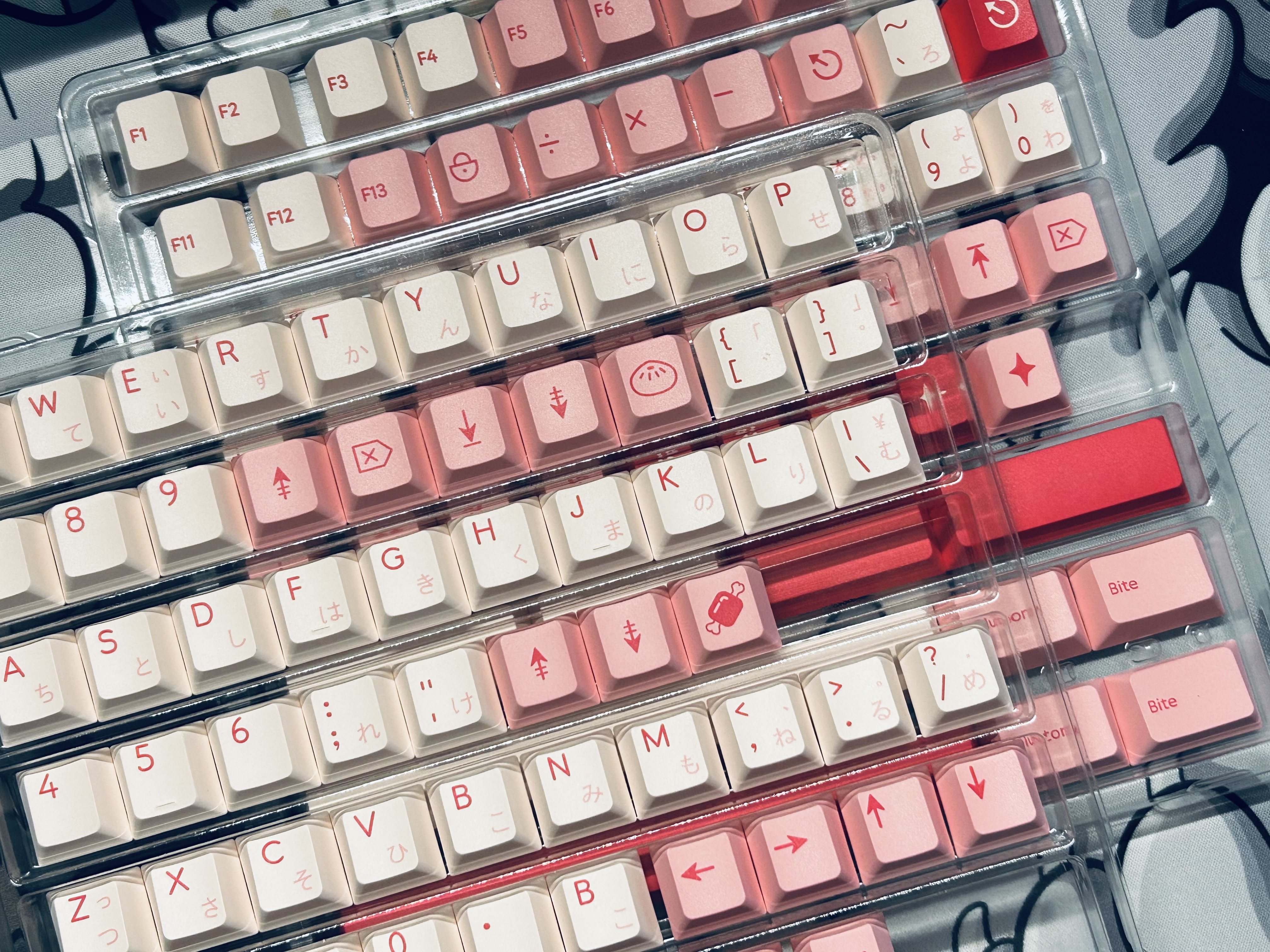 [In Stock] Keycap Walker RIM R2 Cherry PBT Dyesub
