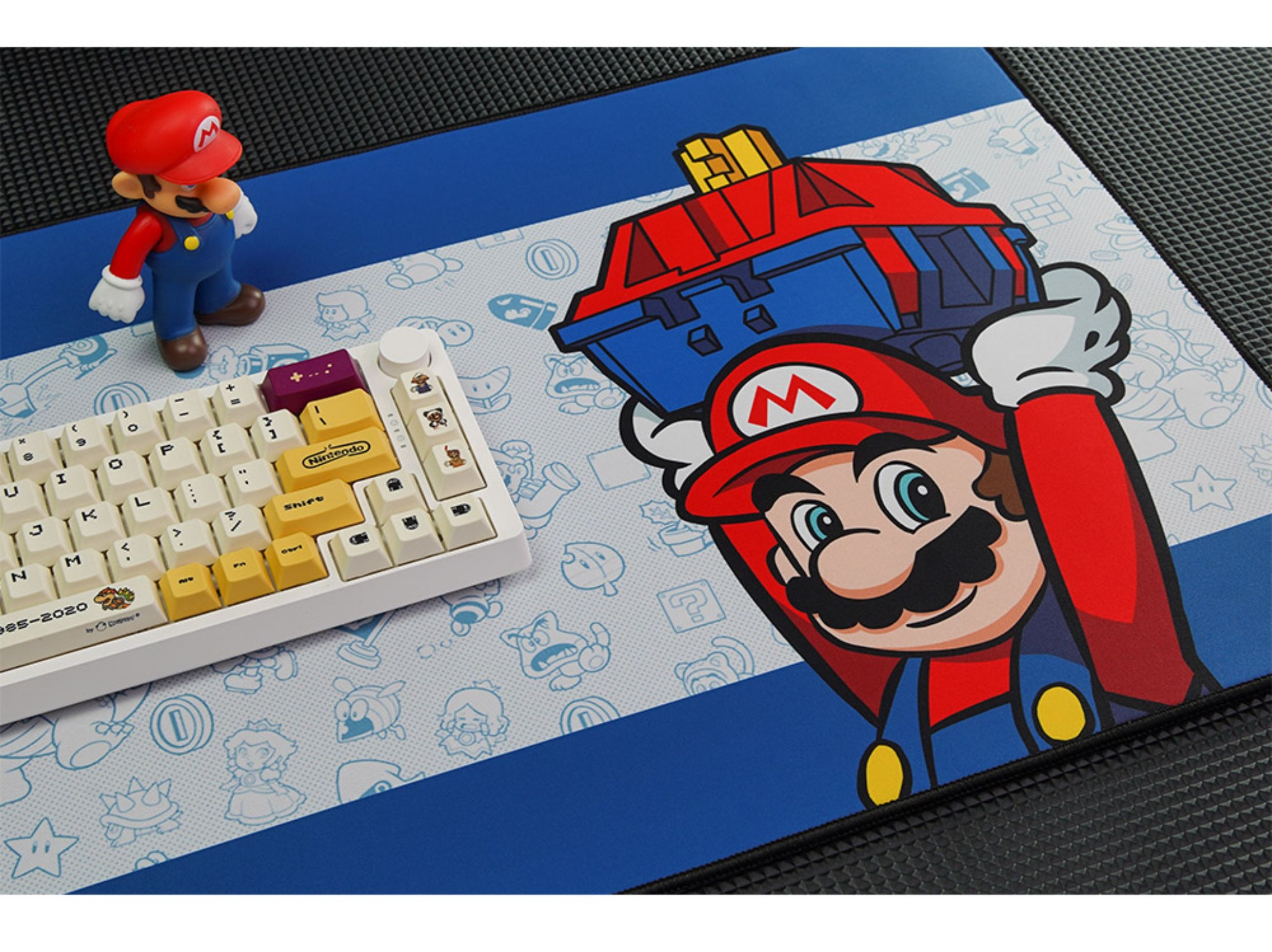 [In Stock]  Deskmat FBB Mario