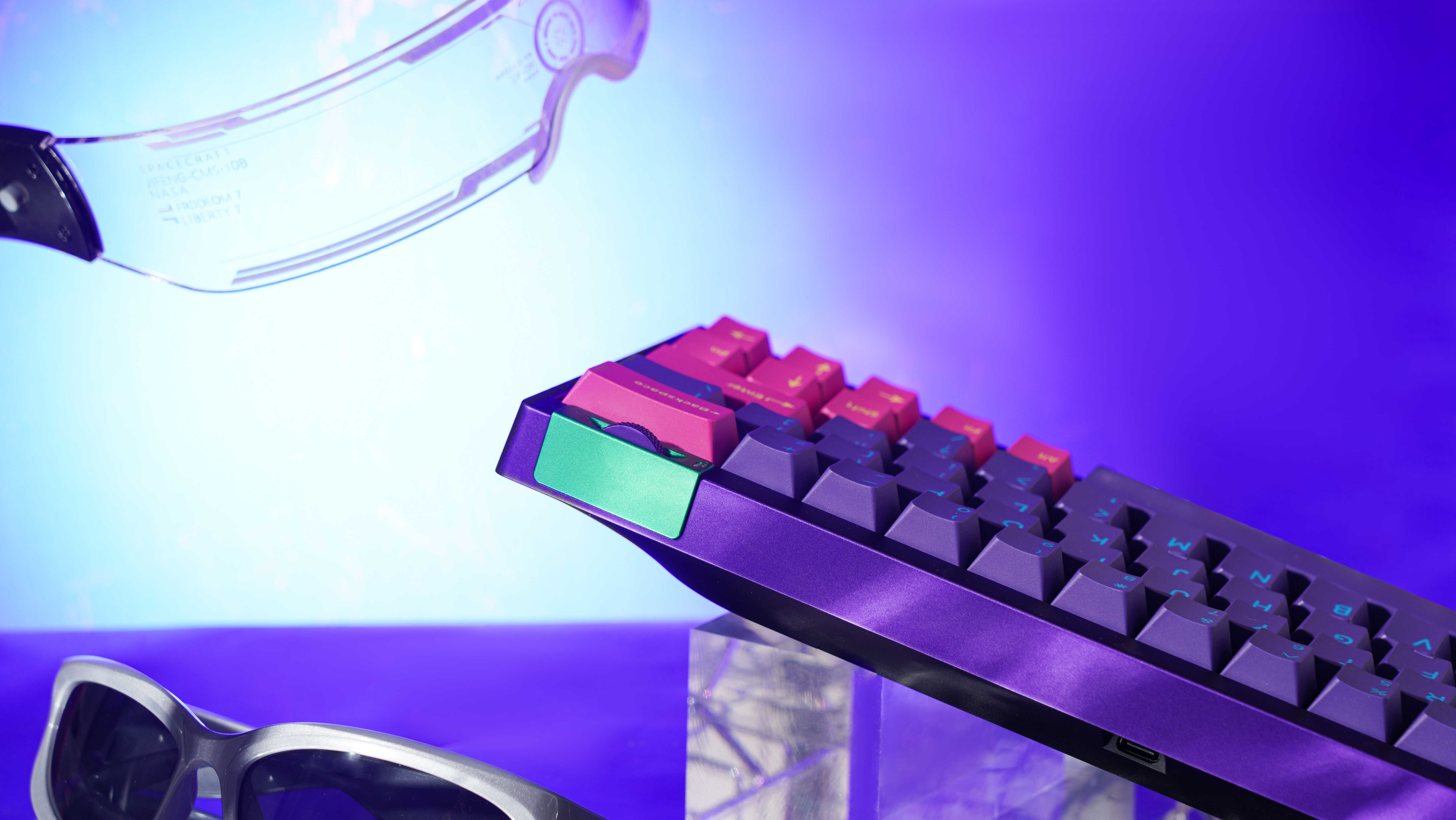 [GB] Zoom64 Mechanial Keyboard Kit - Neon Violet