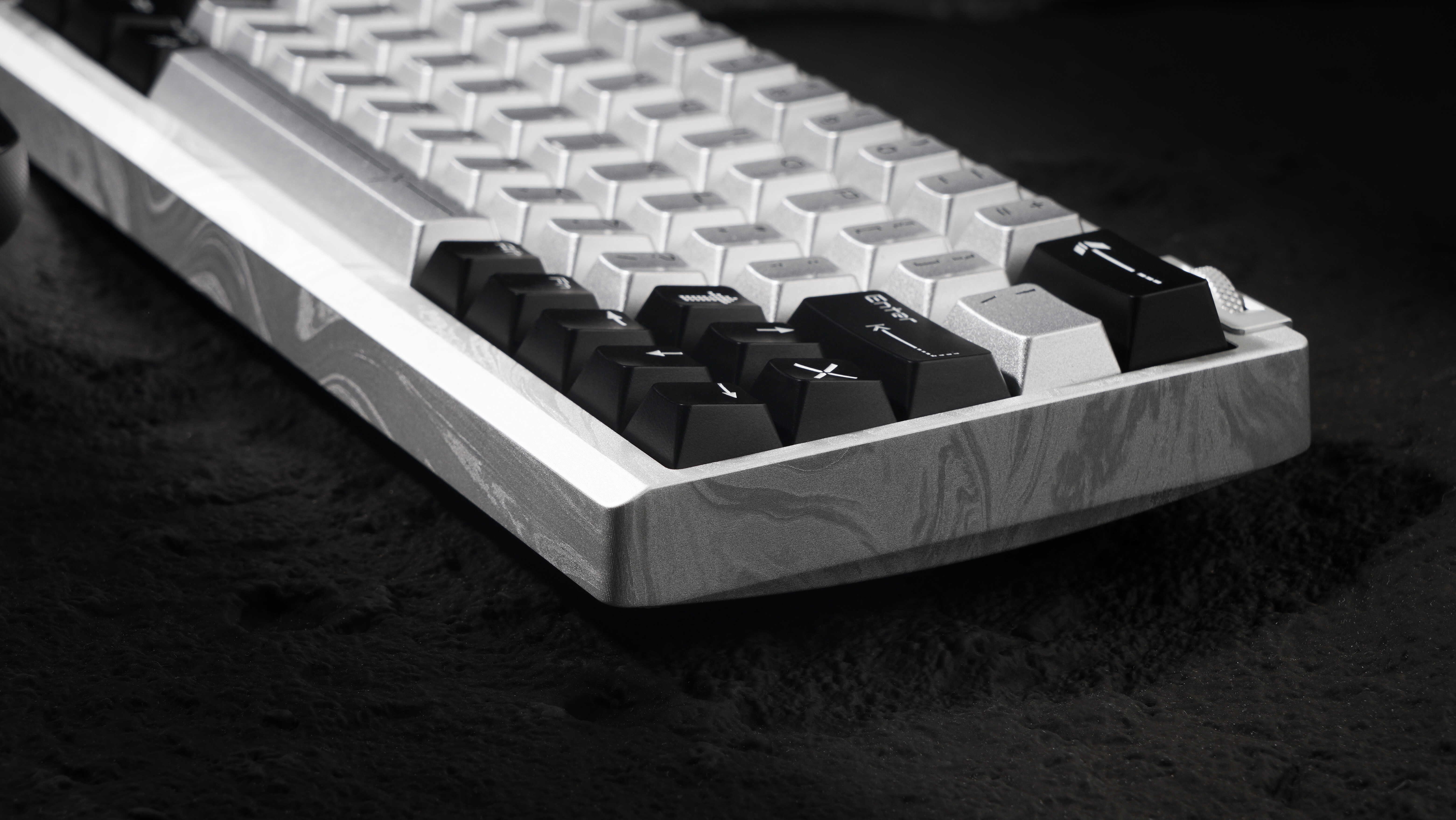 [GB] Zoom64 Mechanial Keyboard Kit - Forged Flow