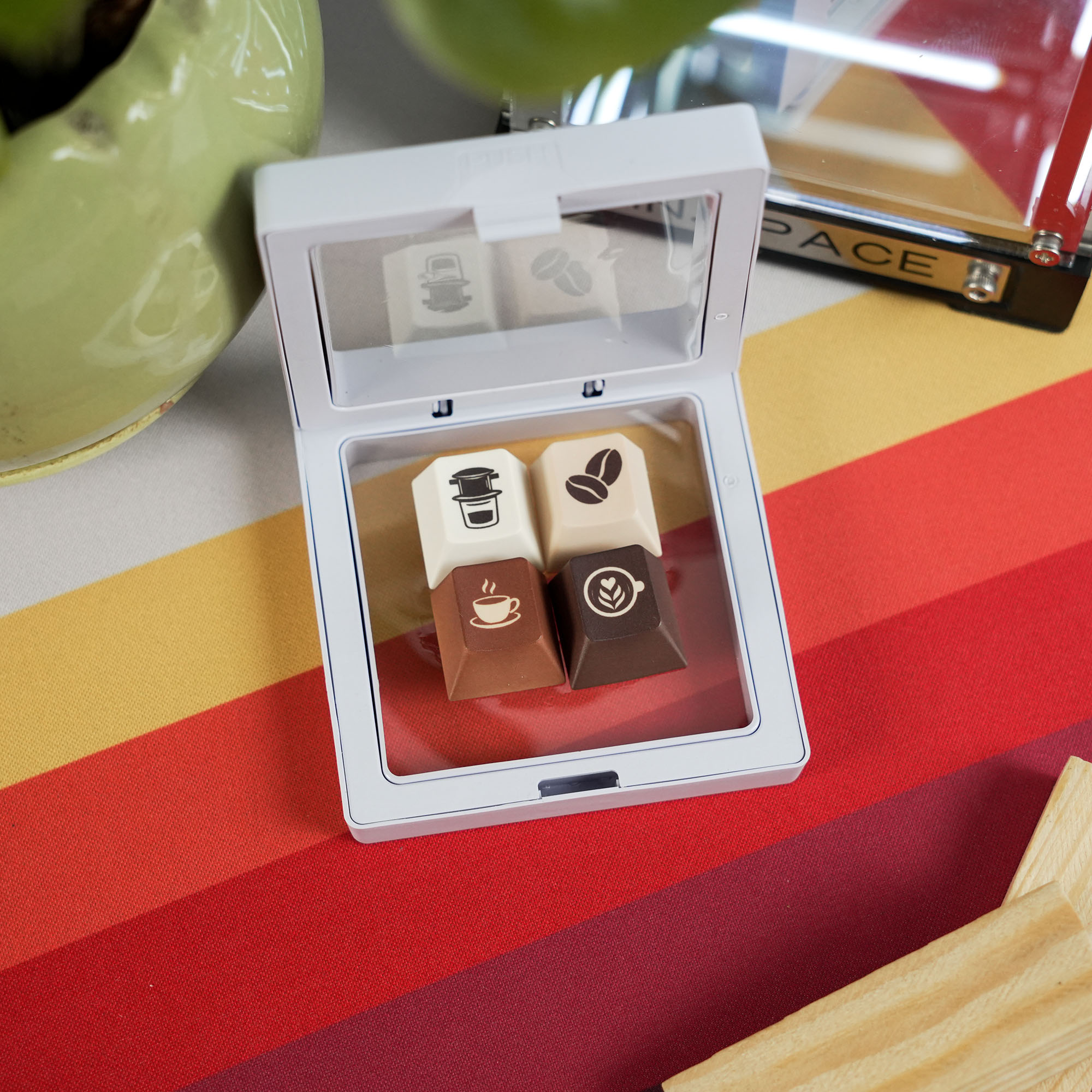 Keycap Soikey Novelties Kit - 4 Nút R4 1U Cherry PBT Dyesub