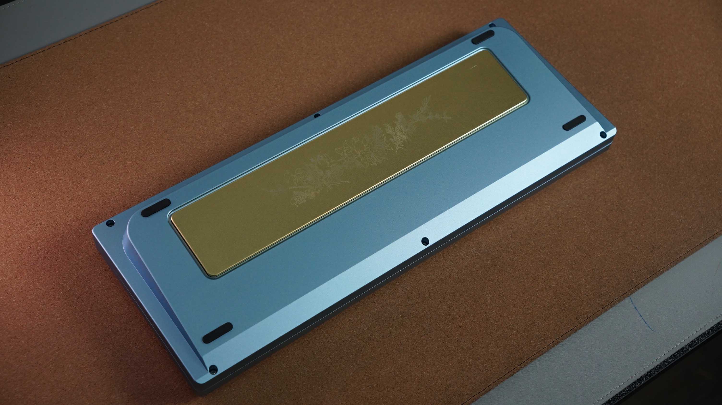 [Prebuilt by Sói] Molly80 Keyboard Kit - Anod Blue WK - Retro Revolution - Azure