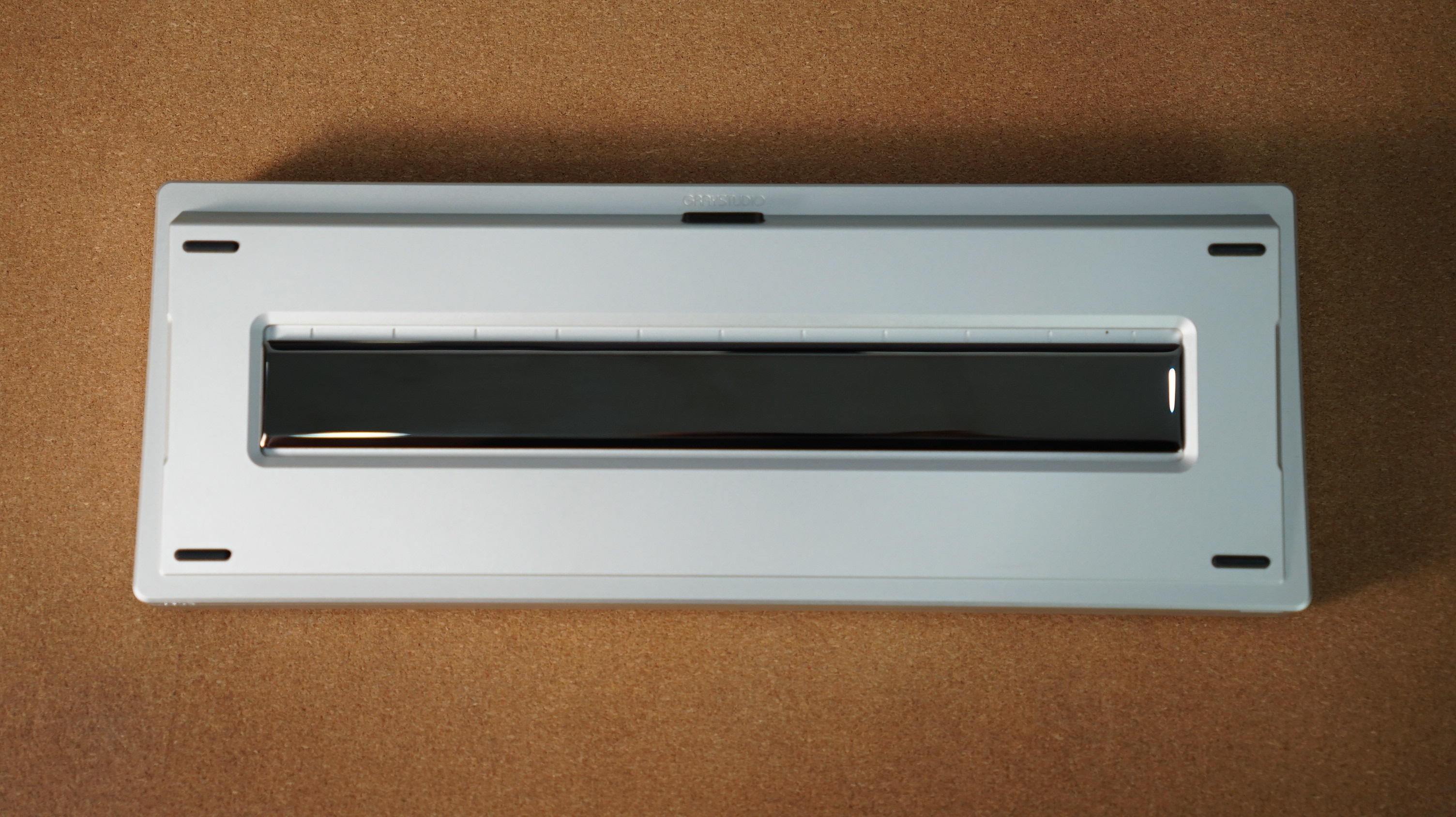 [Prebuilt by Sói] BD60 Anodized Quick Silver - Hutt - Keycap Red Samurai